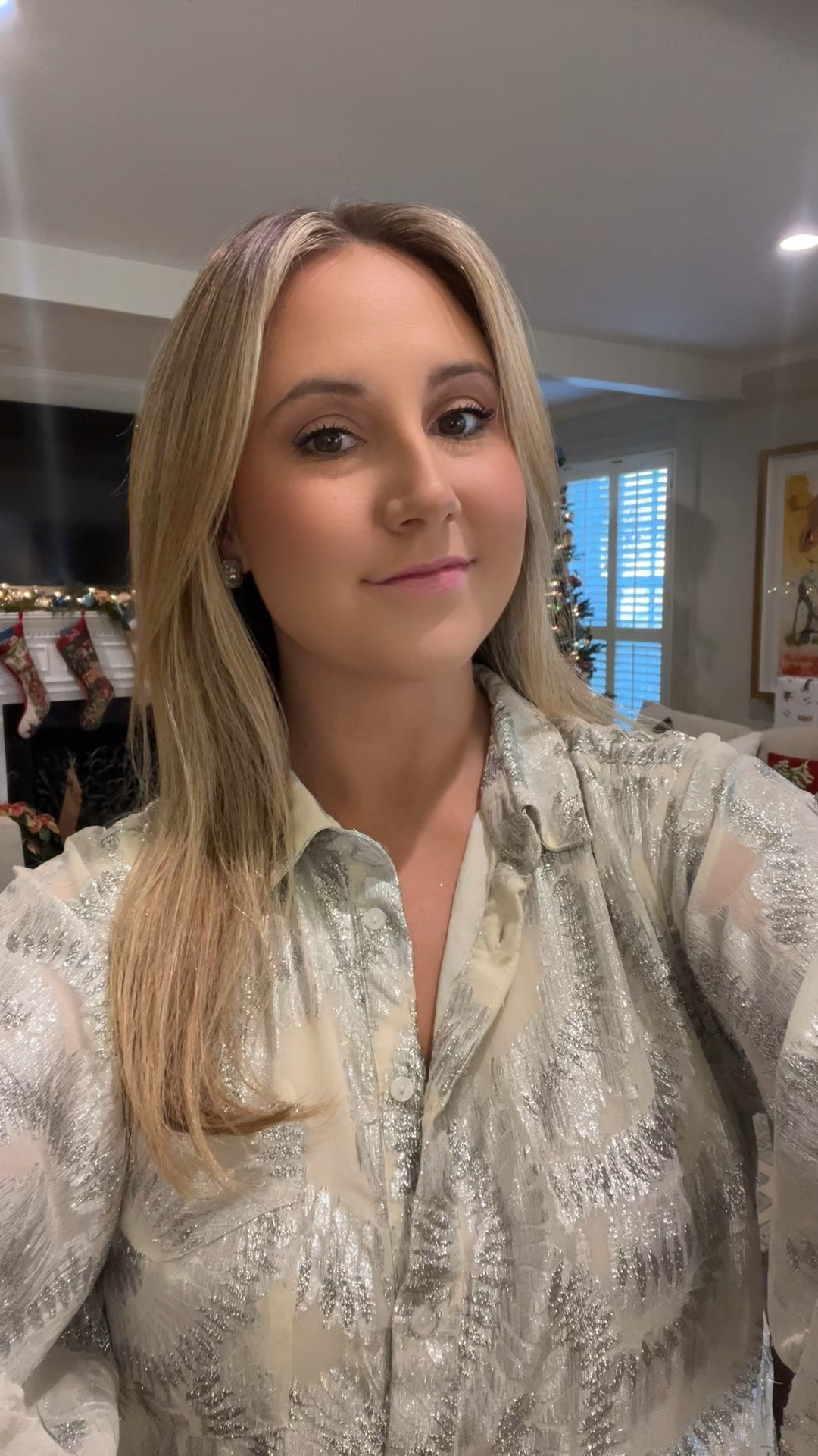 Never passing up a chance to wear sparkles for Christmas


#LTKGiftGuide #LTKSeasonal #LTKHoliday