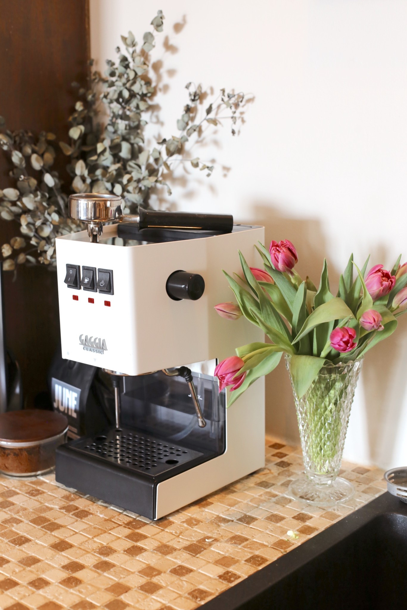 Espresso machine, wedding registry must have, spring home refresh 

#LTKStyleTip #LTKSeasonal #LTKHome