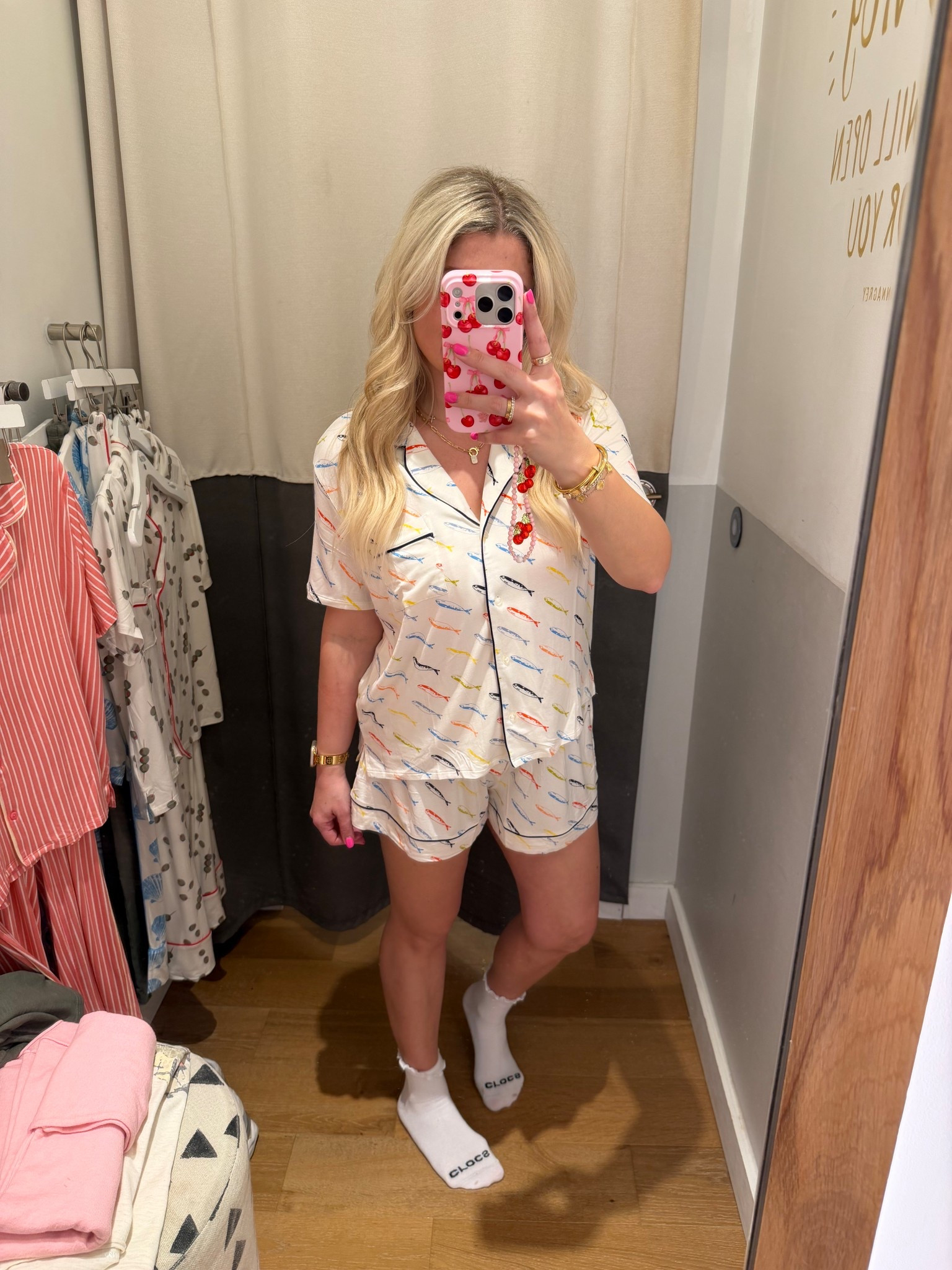 @Aerie pjs 30% off
Size m

#LTKSaleAlert