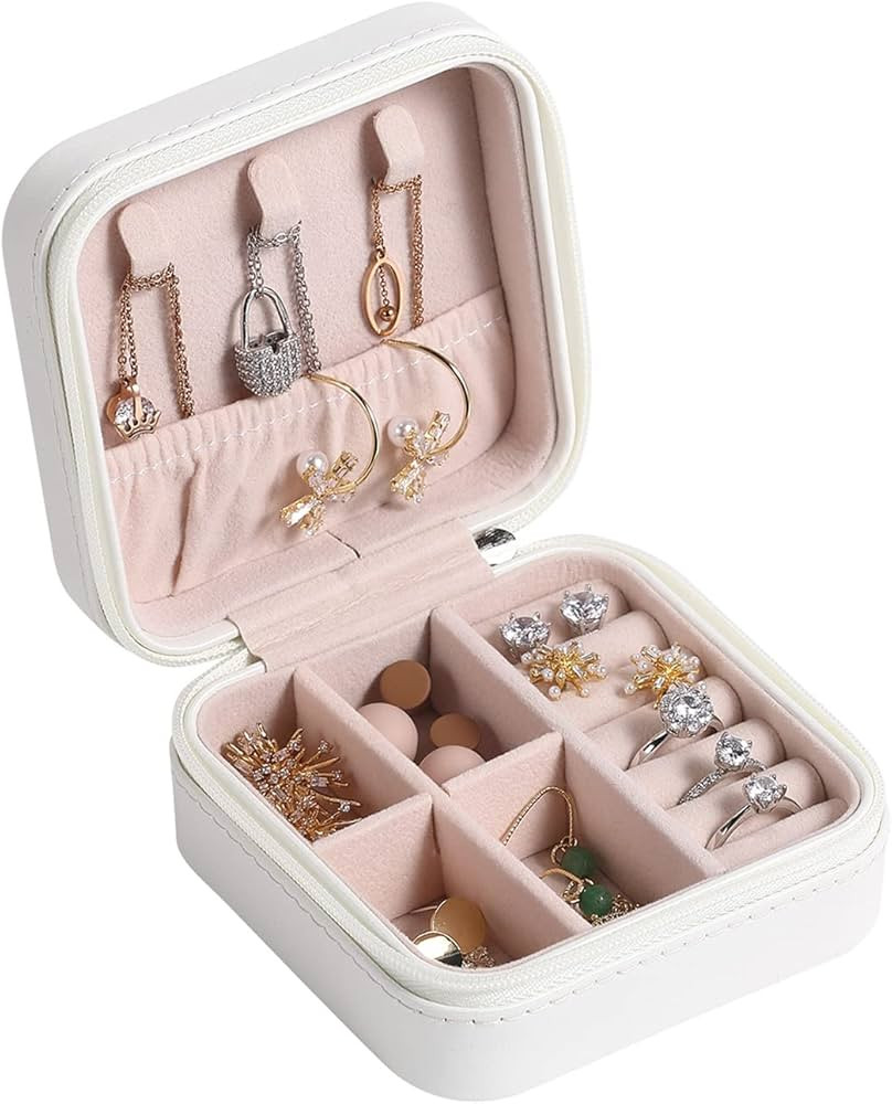 CASEGRACE Travel Jewelry Case, Small Jewelry Box Portable Jewelry Travel Organizer Display Storag... | Amazon (US)