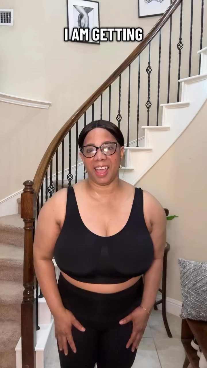 I am getting ready to head over to Las Colinas for our social walk n talk event at Mandalay Canals. And I thought why not throw on the perfect outfit, so I put on my @shapermint everyday bralette and my mid waist shaping leggings, topped off with a really cute tee. 

Head over to Shapermint.com and use my code FernCrew20 to save an extra 20% off your purchase. 

#shapermint #shapermintcrew #bralettes #leggings #outfit

#LTKootd #LTKdayinmylife #LTKWorkwear