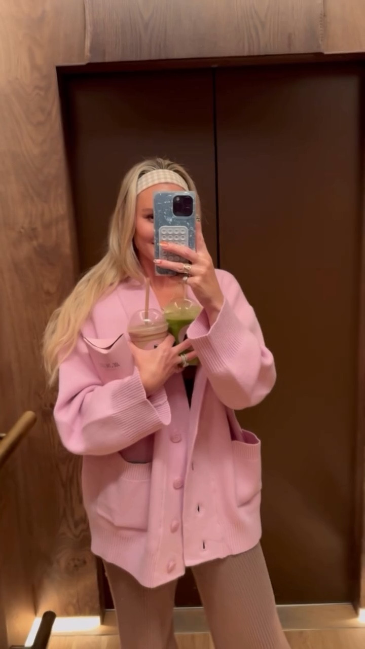 A morning in London with me 💗

#LTKTravel #LTKSeasonal #LTKStyleTip