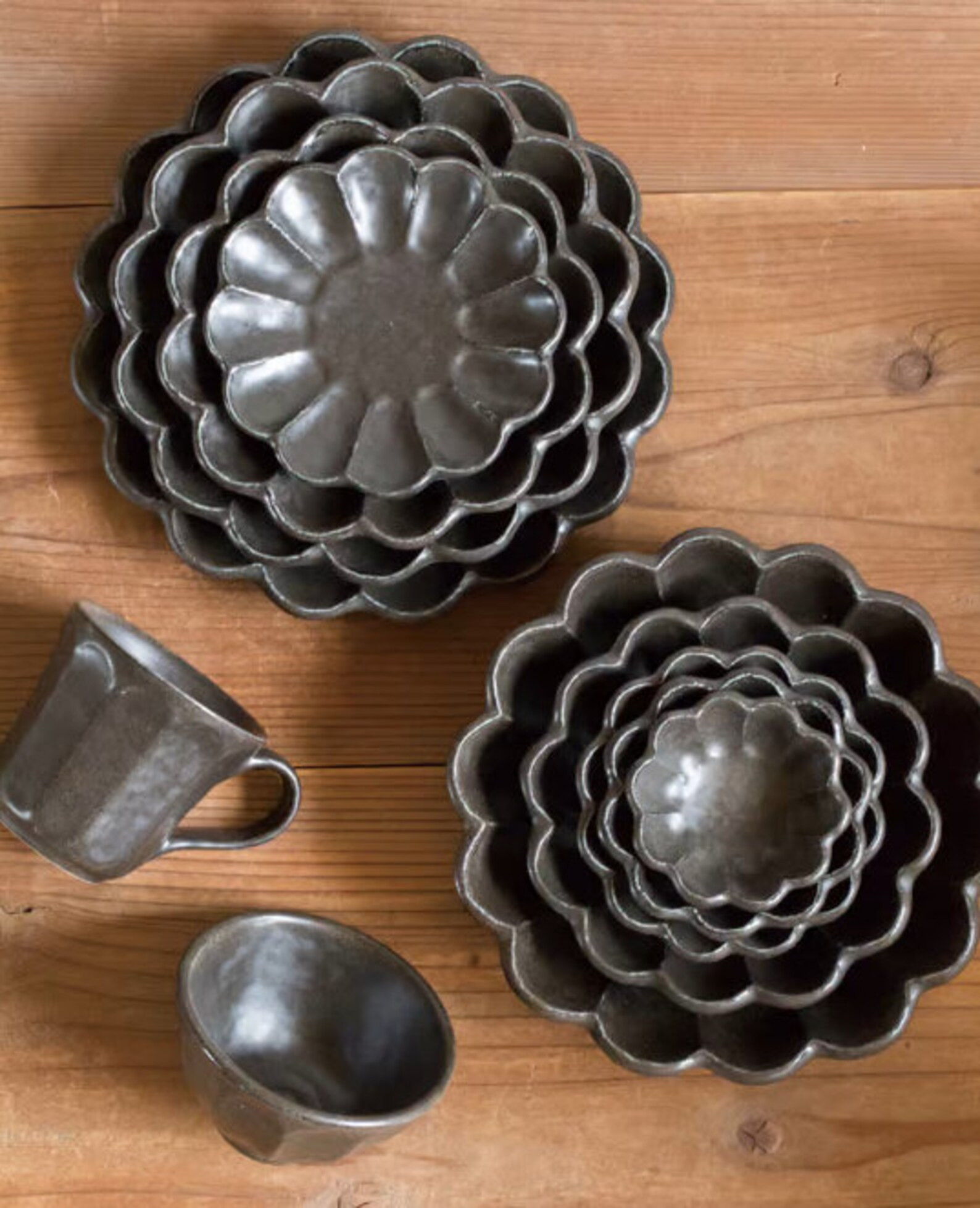 Hand-Made Ceramic Rinka Flower Bowl | Kaneko Kohyo Porcelain Collection - Made in Japan - Black | Etsy (US)