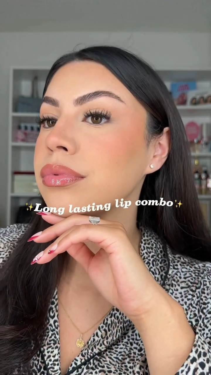 Long lasting lip combo 👄

#lipcombo #longlastinglipcombo #covergirl #maybelline #lawless