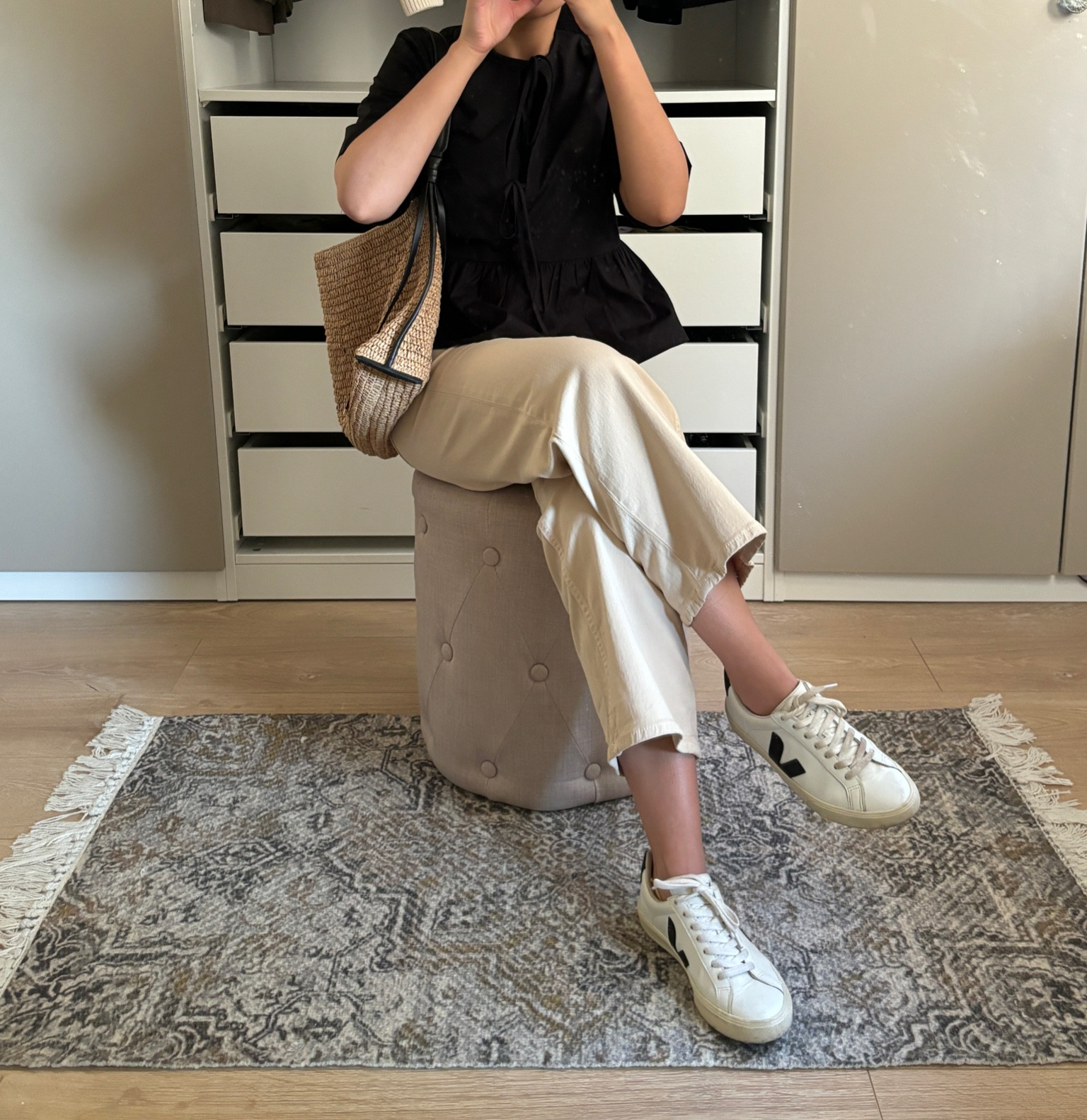 petite jeans, petite cream jeans, wide leg jeans, h&m, vejas, veja esplar trainers, flannels, straw bag, raffia bag, poplin top, tie bow top, blouse, & other stories, 