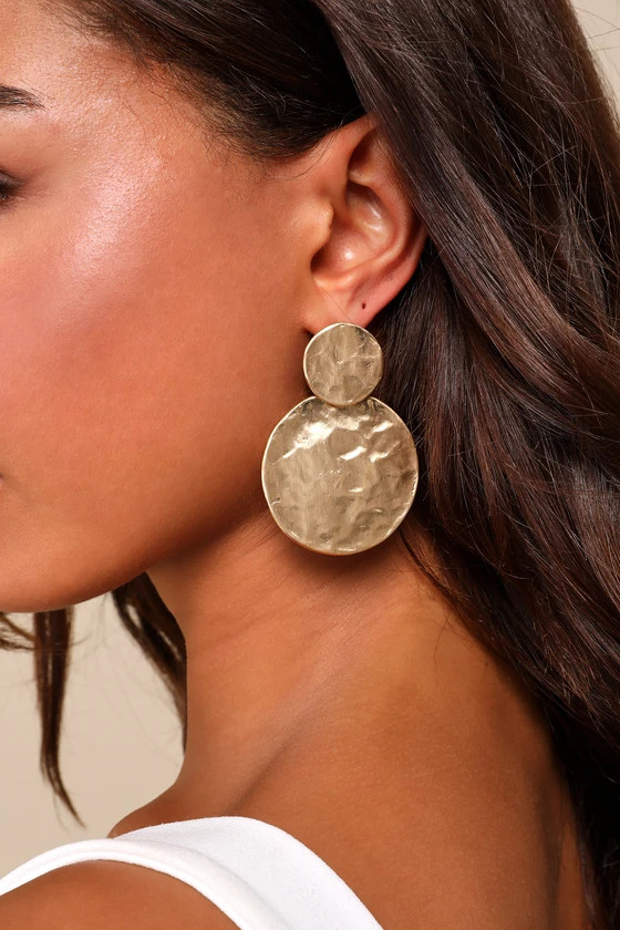 Arcata Gold Round Earrings | Lulus