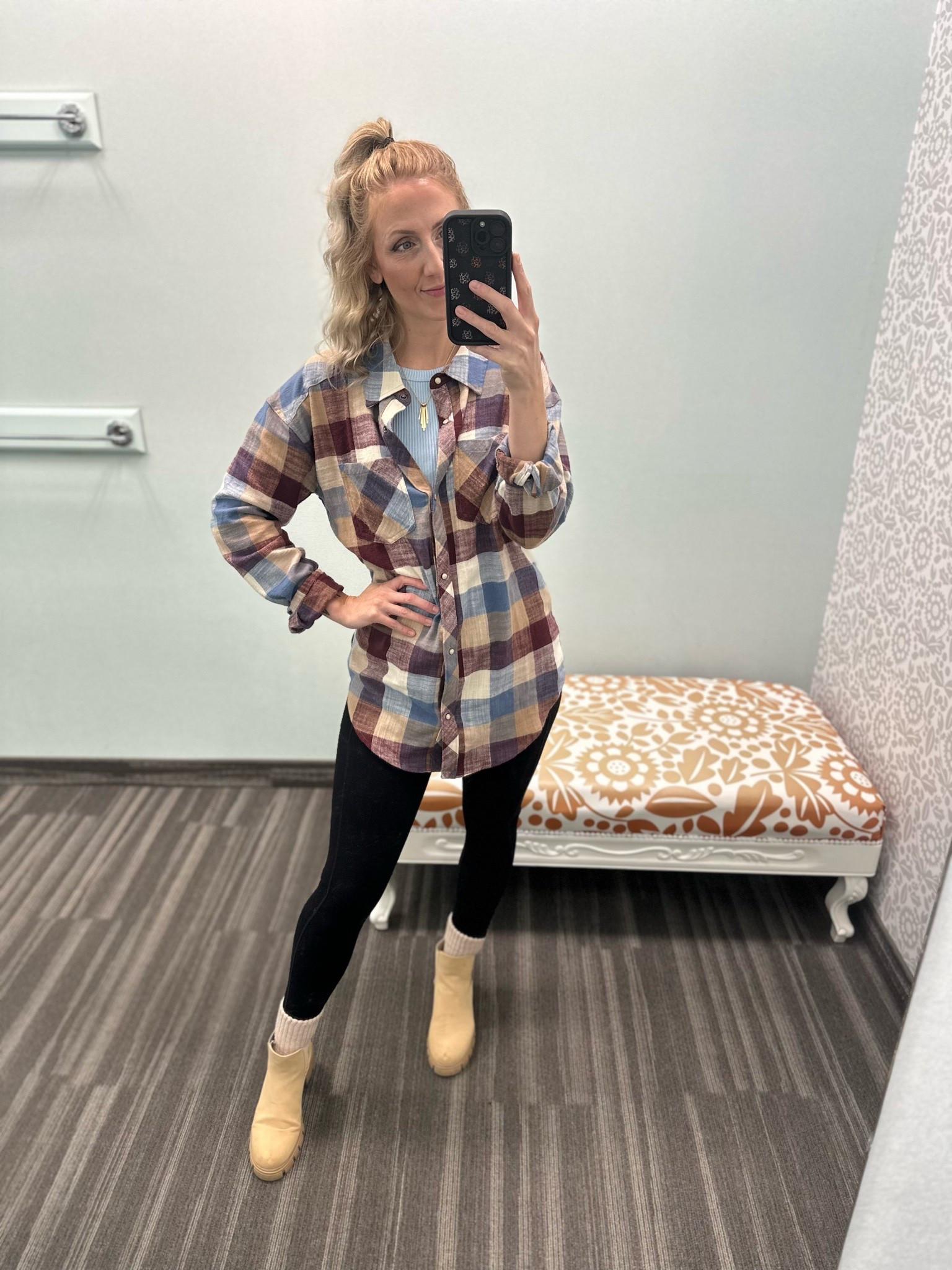 Wearing smalls

#LTKootd #LTKgrwm #LTKmomlife