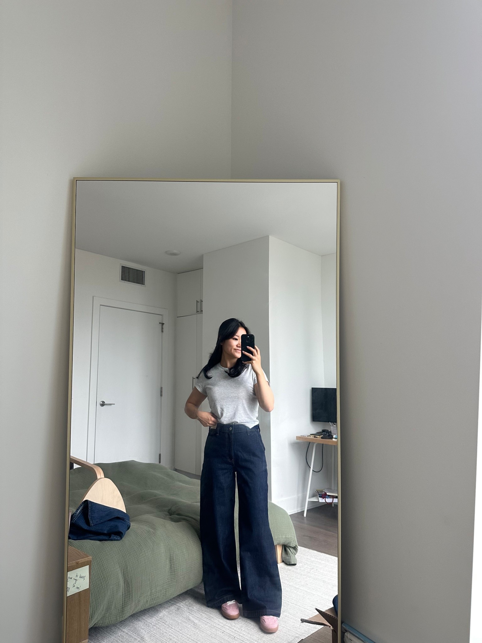 TROUSER JEAN wearing size 26 short in color RINSE