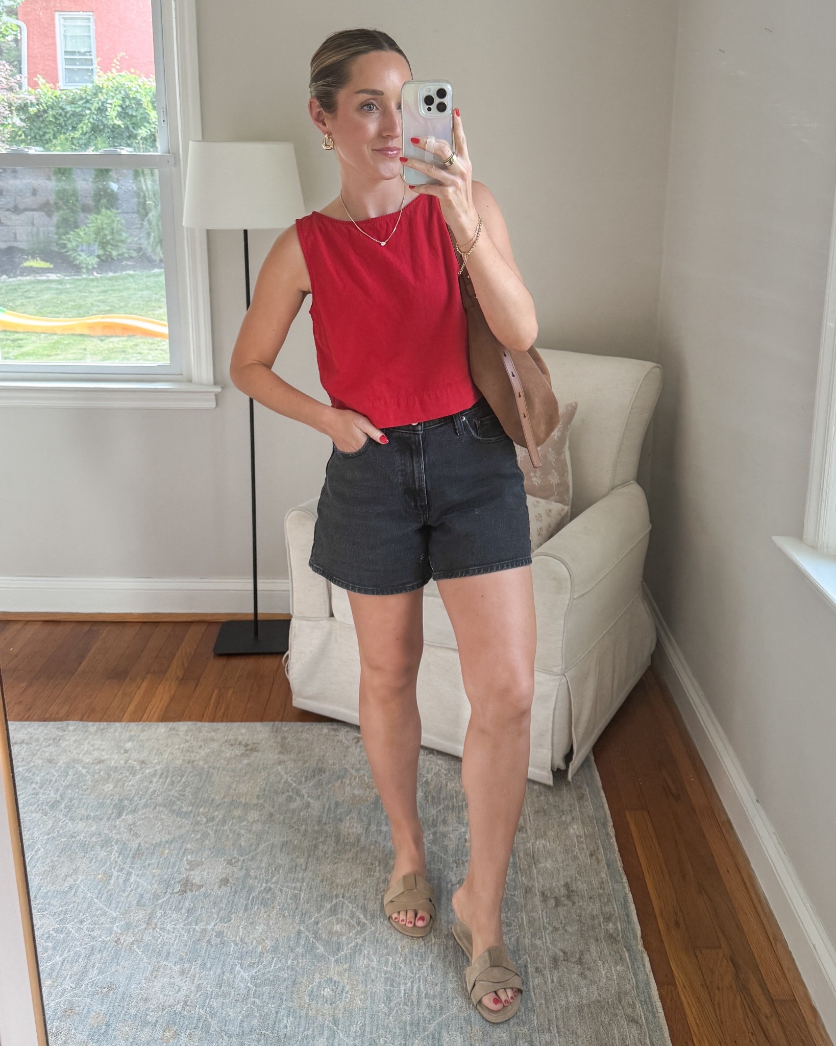 If I could 100% recommend a product that you add to cart from gap right now, it’s this linen shell top. It was one of my most worn tops of the summer last year and it is perfection! I am wearing a small petite because I wanted it to be a little more cropped on me and I wanted to wear it with high-rise shorts ￼
