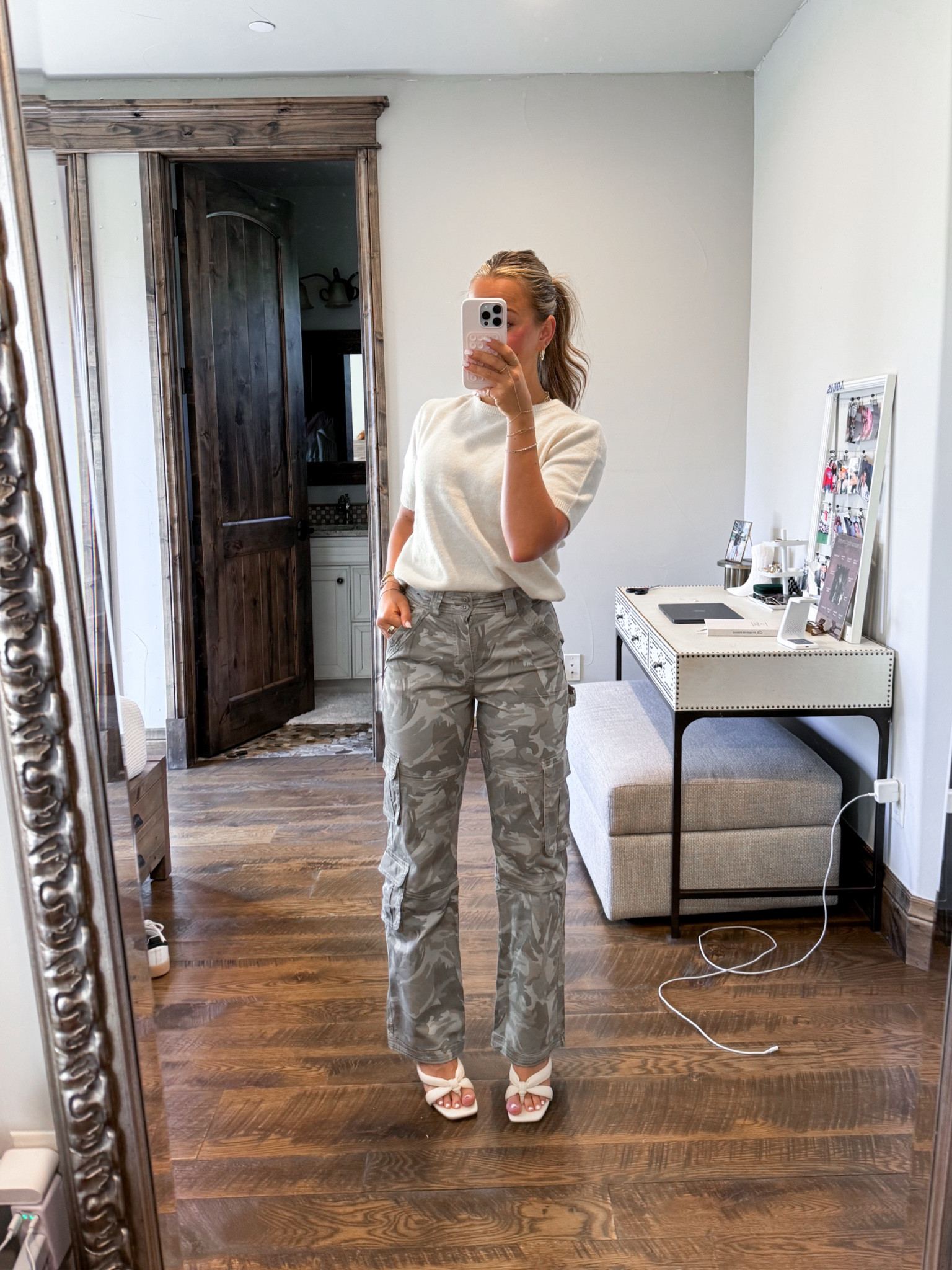 Fun fall pant moment 🤹🏼

#LTKU #LTKBacktoSchool #LTKSeasonal