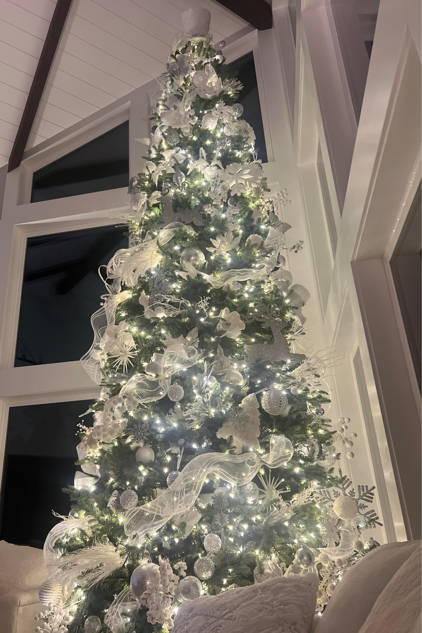 It’s time…🎄

#LTKSeasonal #LTKHoliday #LTKCyberWeek