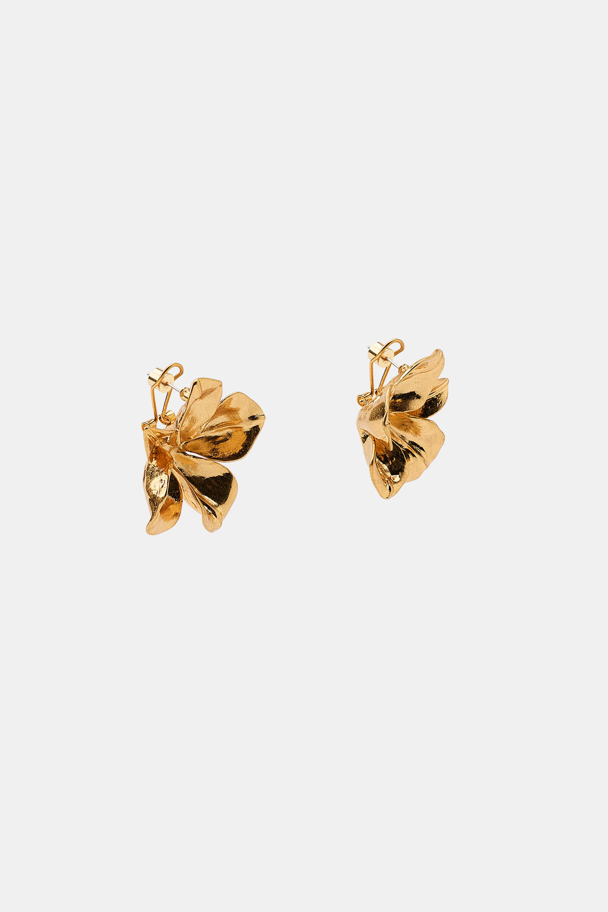 EMBOSSED FLOWER EARRINGS | Zara UK