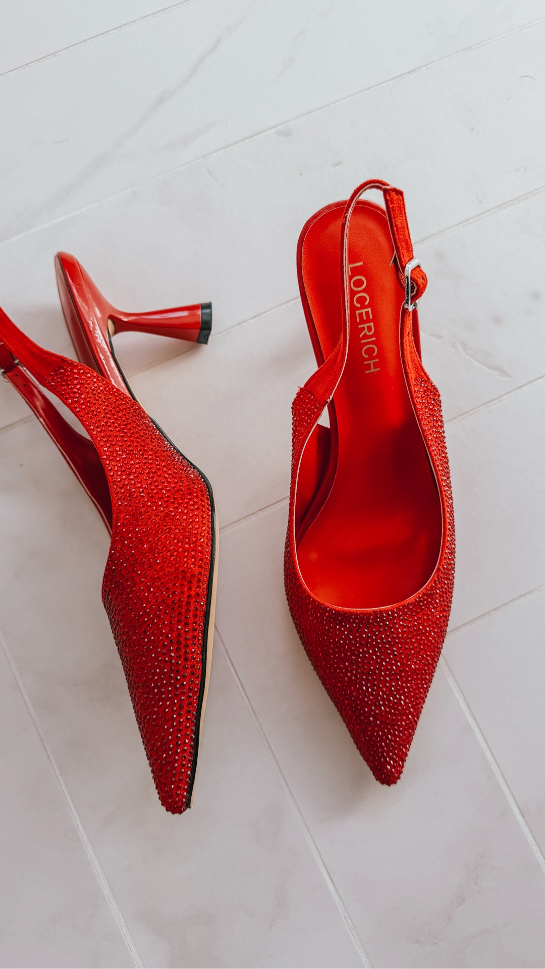 Festive holiday outfits with bows and sparkles, coco brown, and emerald green!

#LTKHoliday #LTKStyleTip