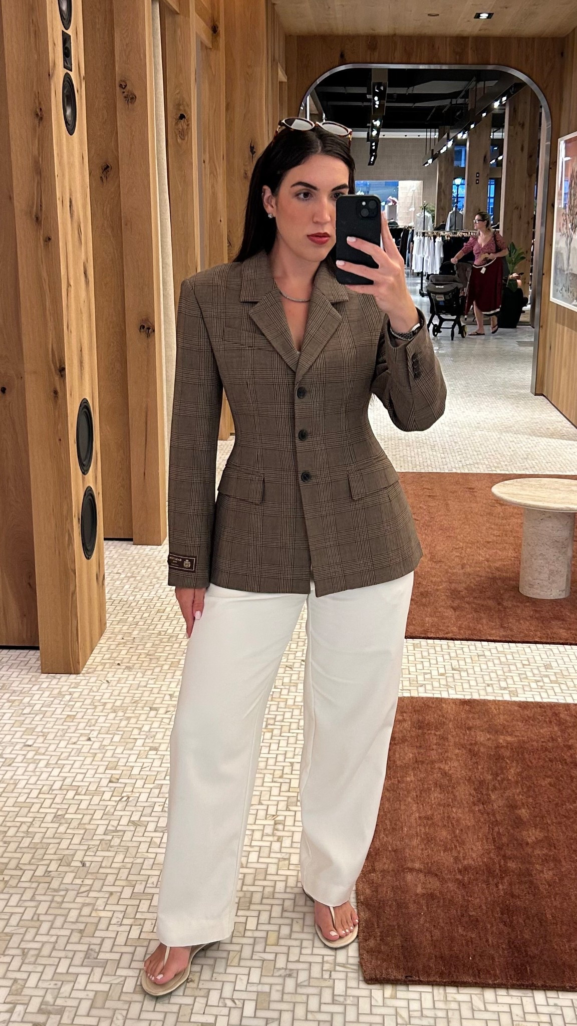 Aritzia
Babaton Standout Blazer
Checked blazer
Plaid blazer
Brown blazer
Cinched blazer
Elegant style
Feminine blazer
Workwear
Fall style
Autumn style

#LTKStyleTip #LTKU #LTKWorkwear