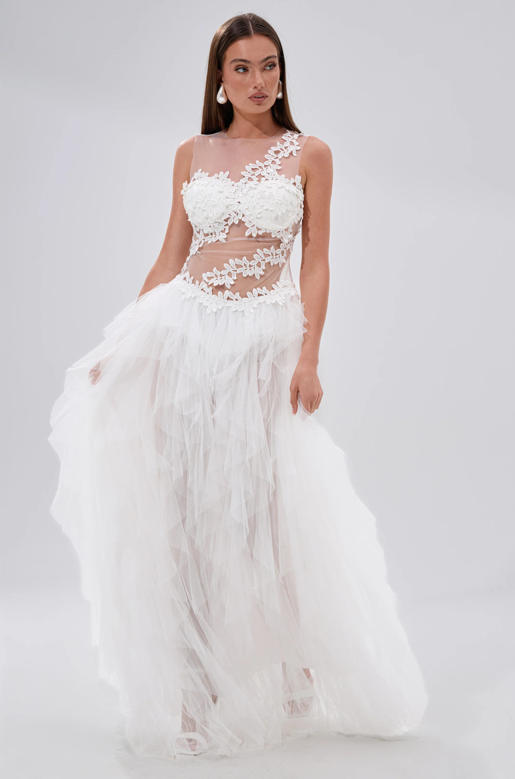 FELT CUTE RUFFLE MAXI DRESS WITH FLORAL APPLIQUES | AKIRA