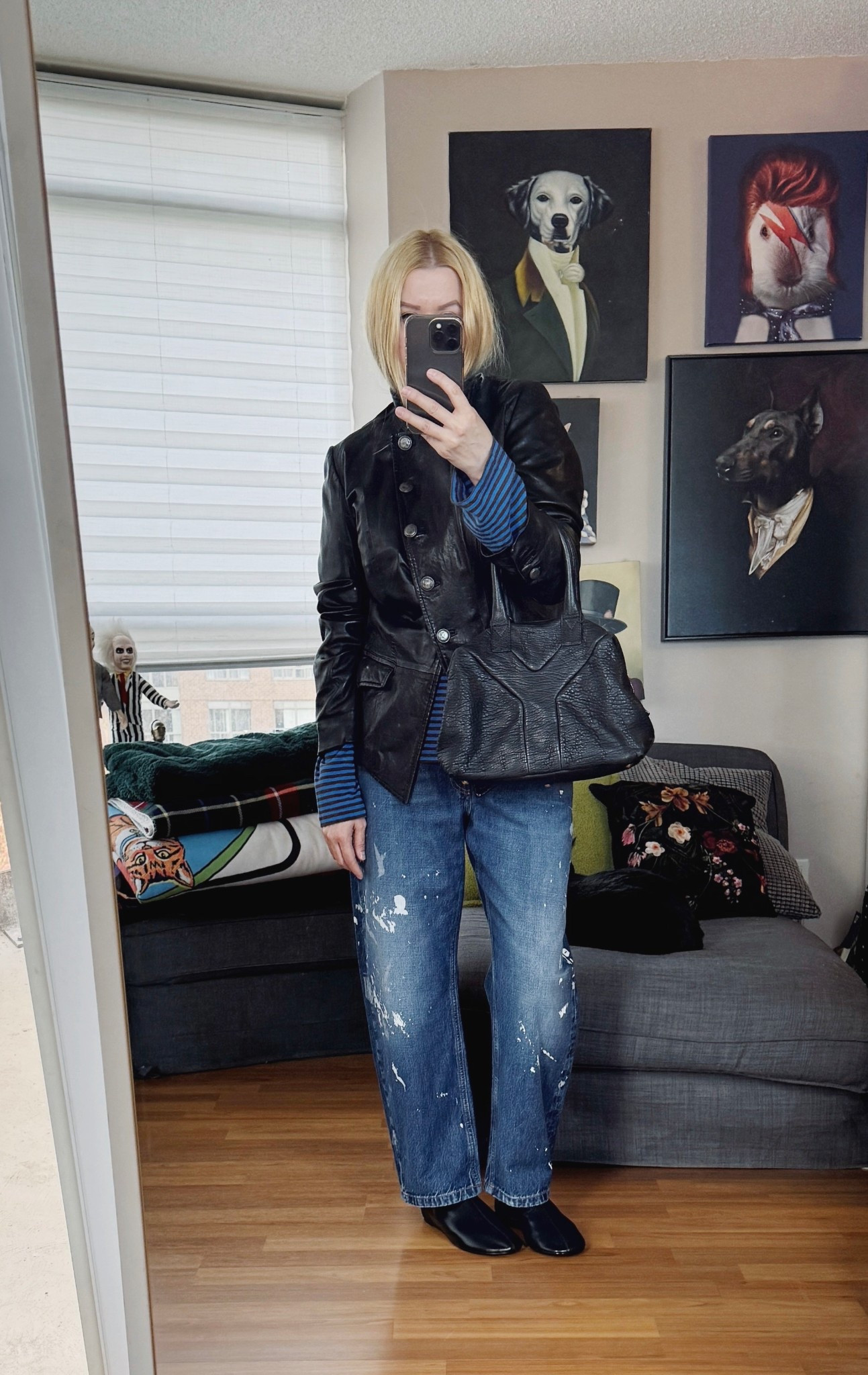 I love these jeans 🎨 🧑‍🎨 
Jacket and bag are secondhand/vintage.

#falloutfit #falltrends #torontostylist #StyleOver40  #secondhandFind #fashionstylist #slowfashion #FashionOver40  #genX #genXStyle #shopSecondhand #genXInfluencer #genXblogger #secondhanddesigner



#LTKOver40 #LTKStyleTip #LTKShoeCrush