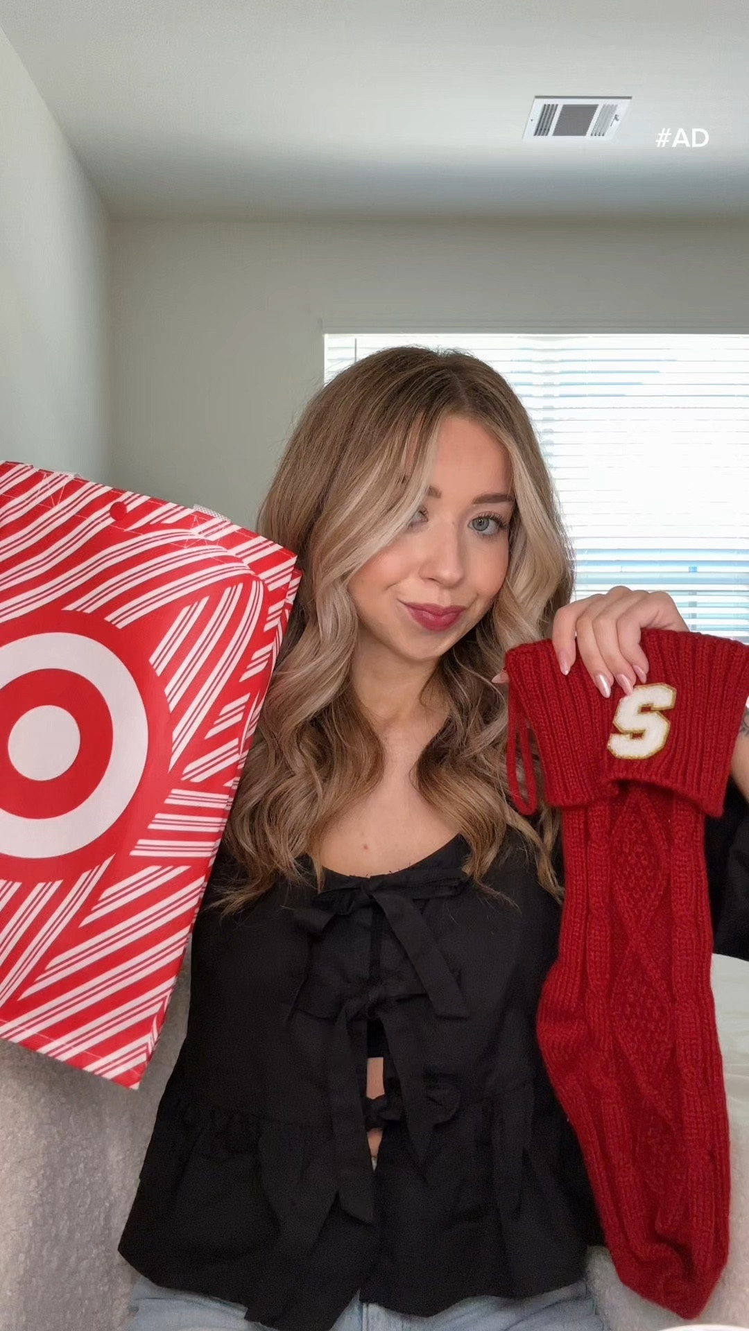 the perfect stocking stuffer for any makeup lover in your life🤍