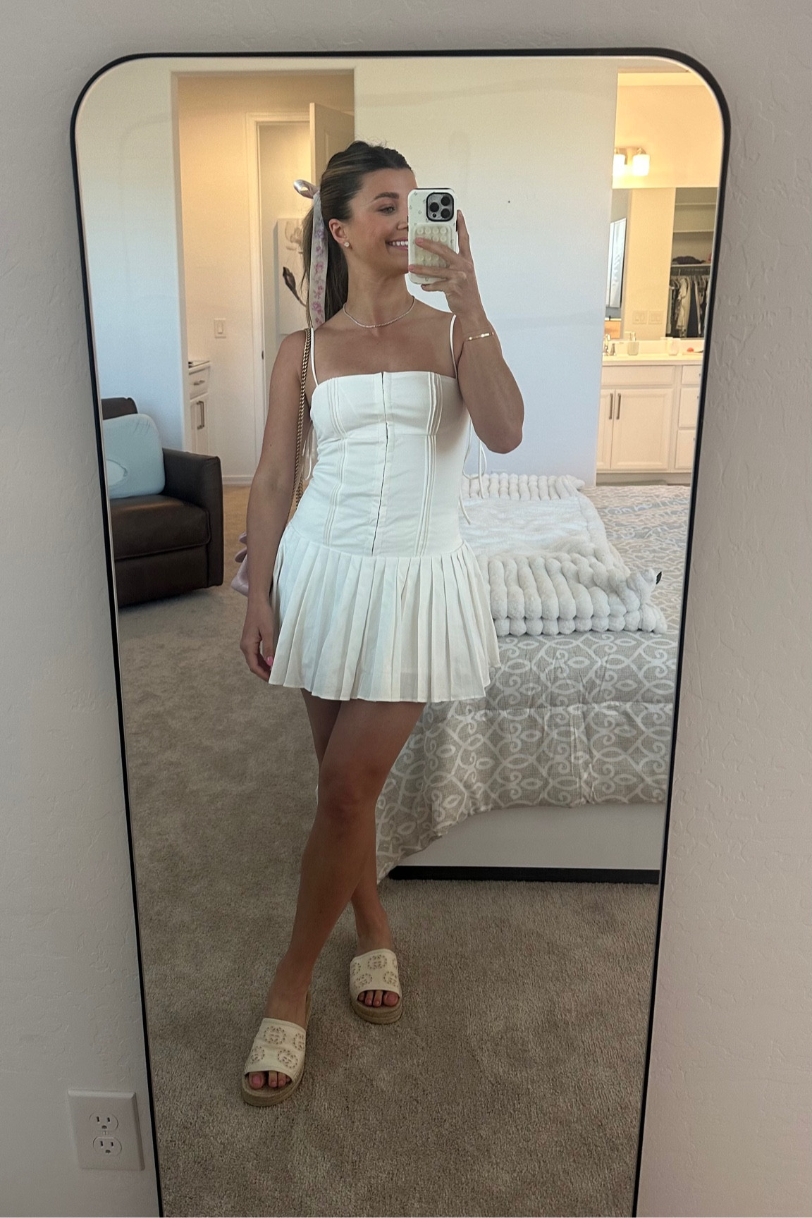 Brunch OOTD🤍🤍

Dress - small 
Shoes - TTS 