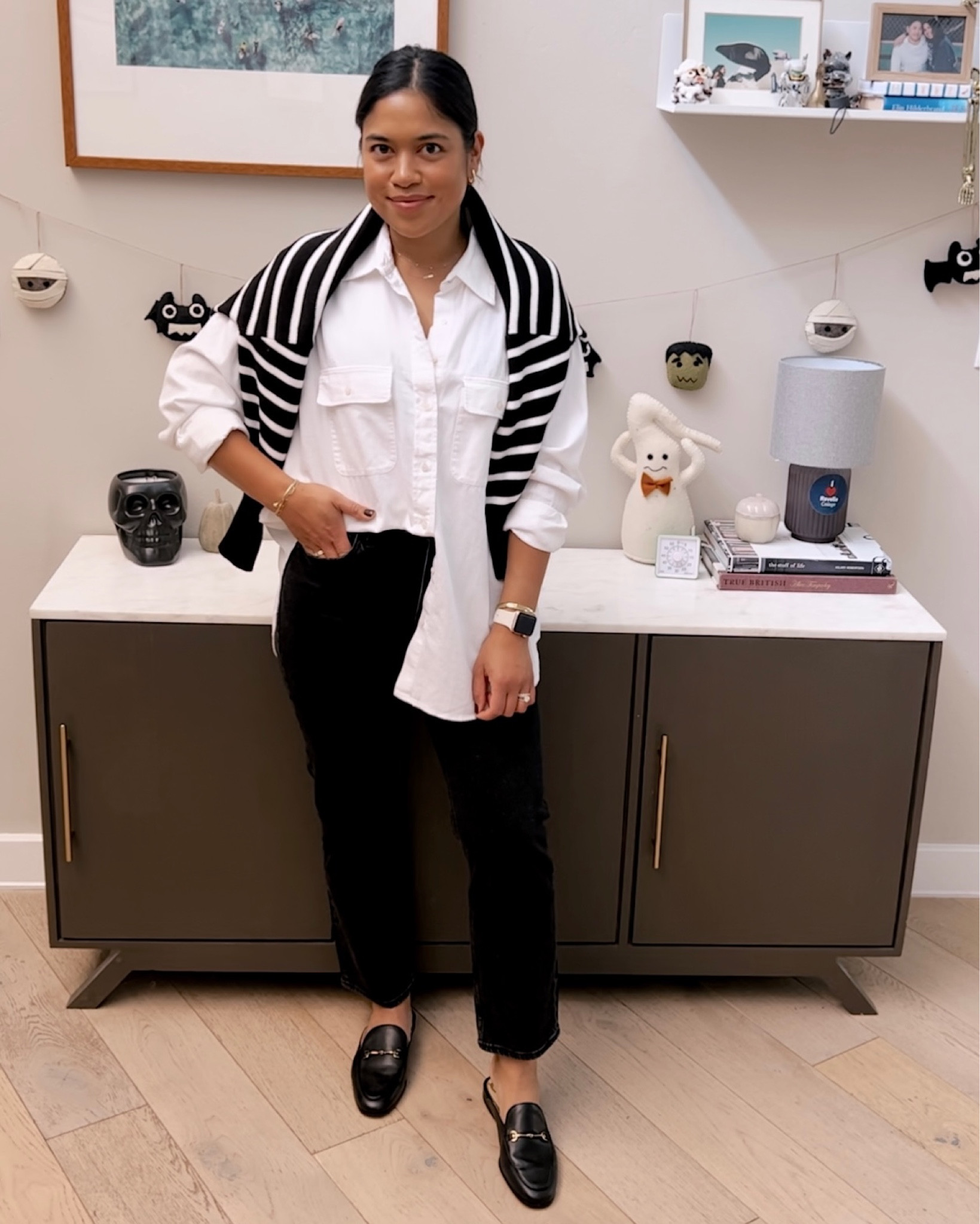 Fall outfit, casual chic fall look, oversized button up, black jeans and mules


#LTKSeasonal #LTKshoecrush #LTKworkwear