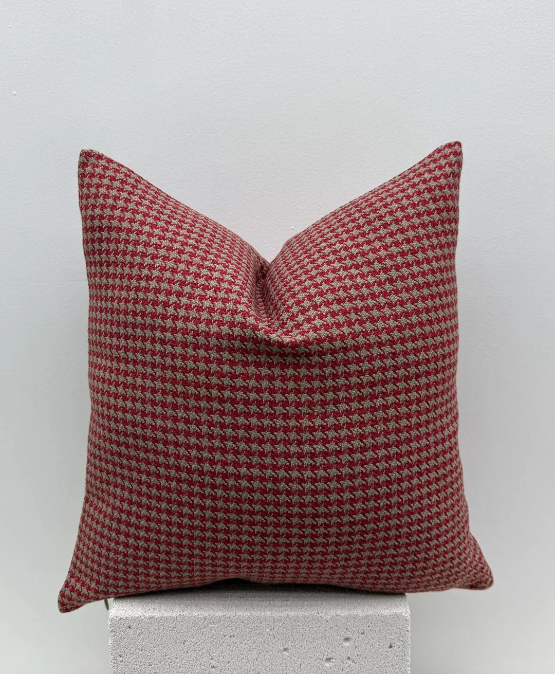 Red Beige Houndstooth Throw Pillow Cover, Modern Decorative Cushion for Sofa or Bed, Farmhouse Ac... | Etsy (US)