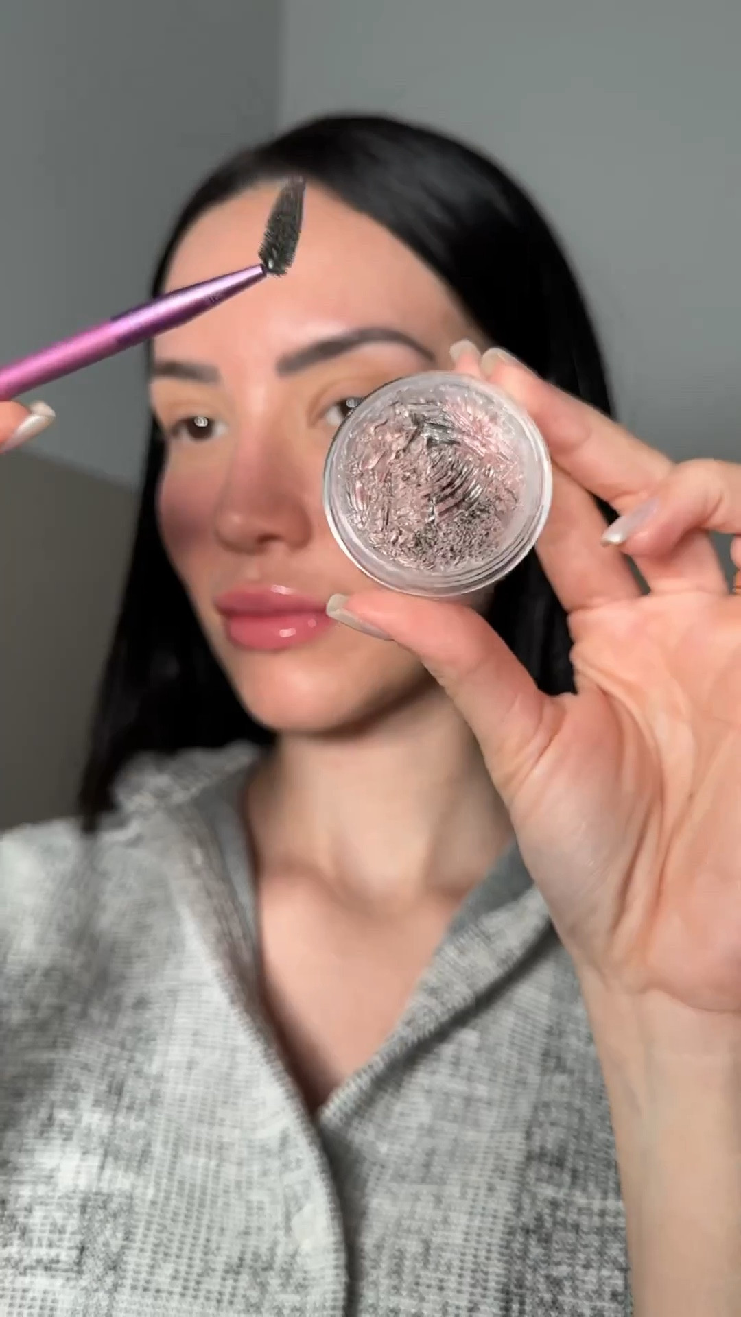Sobrancelhas perfeitas? Temos ✅
Eu uso o gel BROW FREEZE da Anastasia Beverly Hills para um resultado super lindo e natural! Simplesmente amo esse produto e acho que é um must-have na make.

#LTKbeauty #LTKbrasil