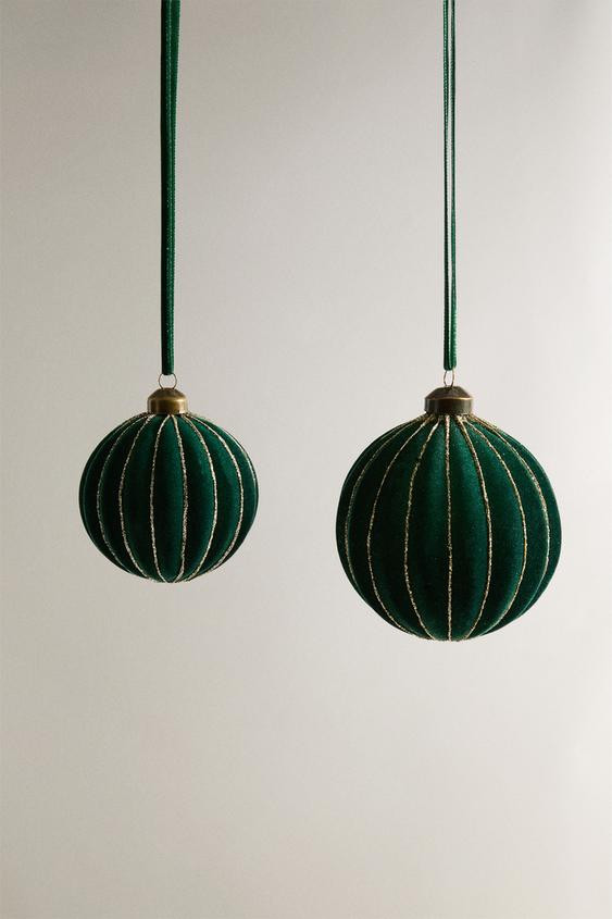 SHINY STRIPED CHRISTMAS TREE BALL ORNAMENT | Zara US