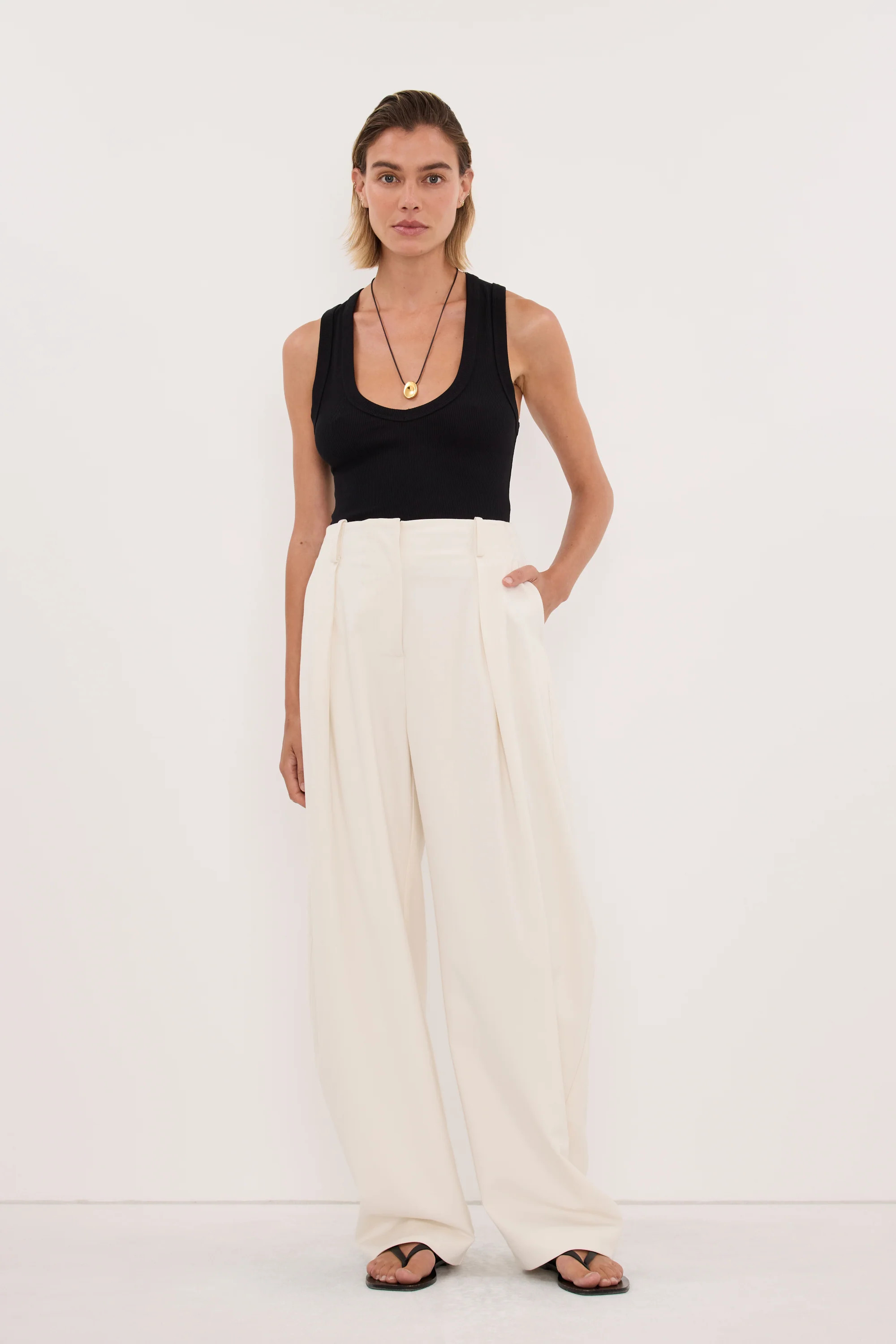 ROMY CREAM BARREL LEG TAILORED PANT | DISSH