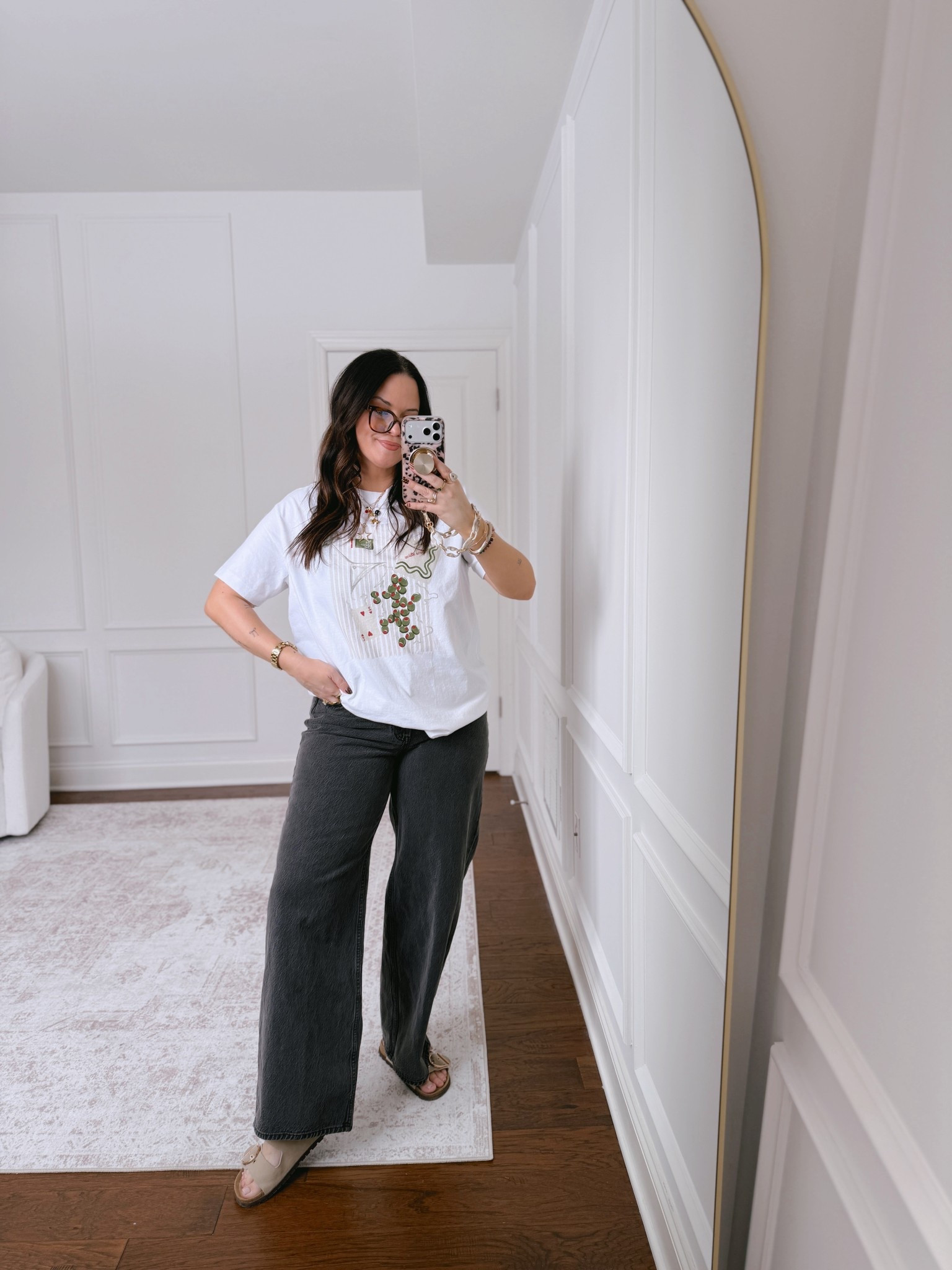 Code: DENIMAF.. wearing a large in the tee and a 31 in the denim.. 

#LTKSaleAlert #LTKMidsize #LTKootd