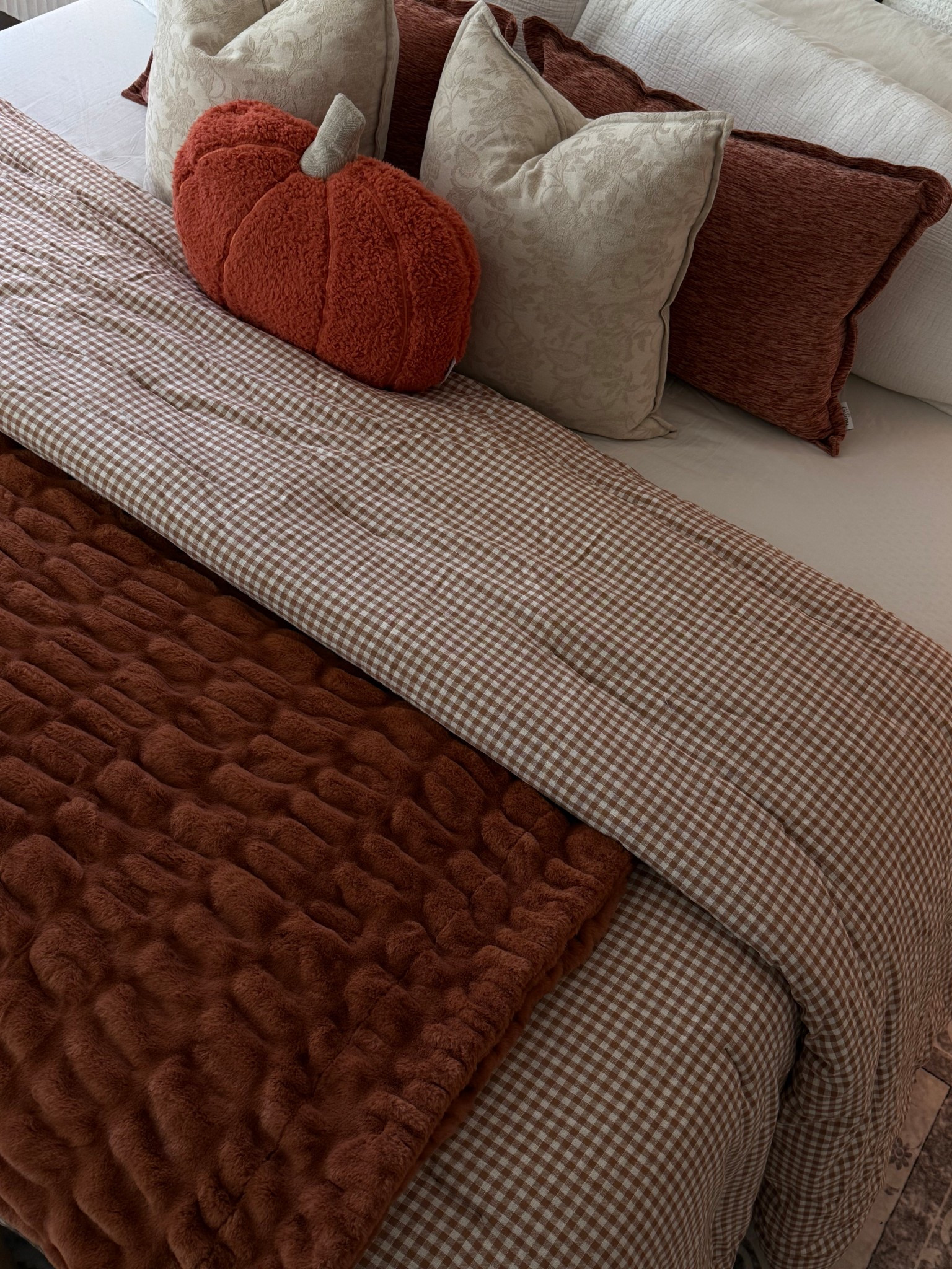 Fall bedding from Target 🍂🍁🧺

#LTKHome #LTKSeasonal