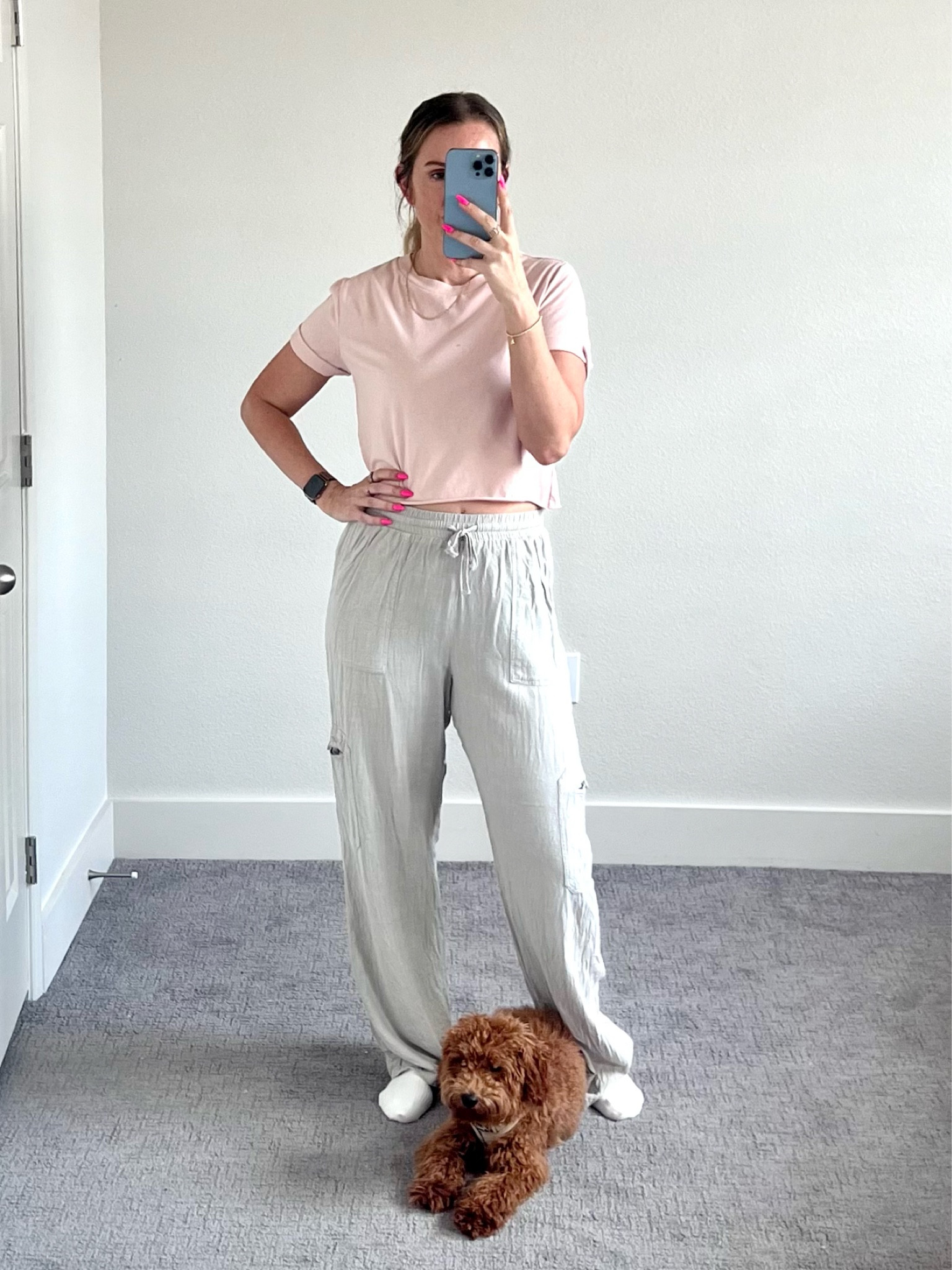 Comfy casual WFH outfit 🤍🤍

WFH /wfh outfit/ loungewear outfit / outfits / work from home/ lounge outfit 

#LTKFindsUnder50 #LTKWorkwear #LTKStyleTip