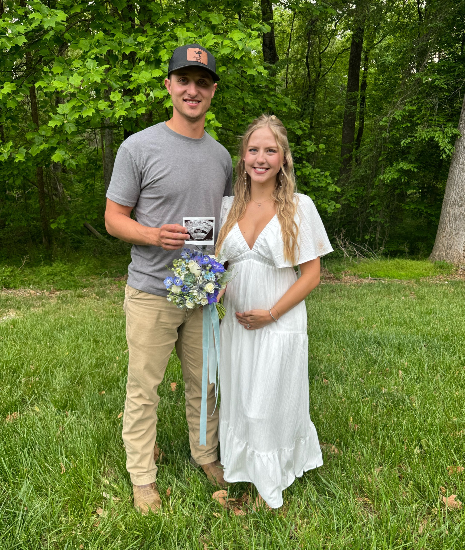 Bump friendly gender reveal, baby shower or even bridal shower dress currently on sale 
#whitedress #bridalshowerdress #babyshowerdress #genderrevealdress #pinkblush #pinkblushmaternity #bumpfriendly #maternitydress 

#LTKWedding #LTKSaleAlert #LTKBump