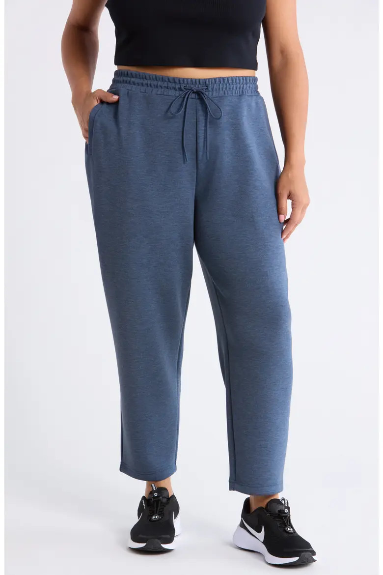 Soft Luxe Tapered Ankle Pants (Women) | Nordstrom | Nordstrom