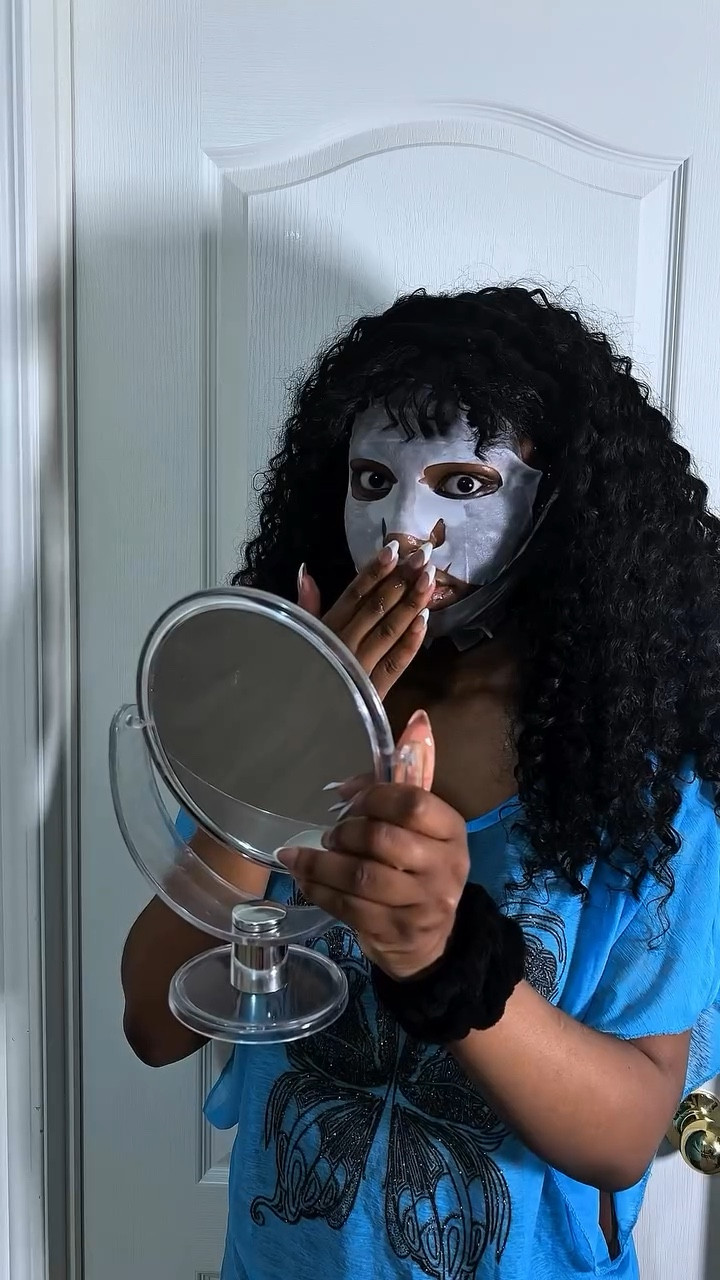 Tried this Korean lifting mask ASMR style—and it was everything.

@seoulbeautyclub sent me Numbuzin’s lifting mask and it left my skin feeling firm, soft, and way more moisturized after one use. And the ASMR sounds? 10/10. This is your sign to romanticize your skincare routine.

Want more ASMR skincare content? Let me know in the comments.

#LTKcanada #LTKbeauty #LTKsummer