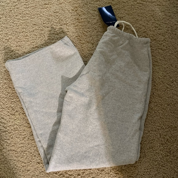 Brandy melville gray autumn tie sweatpants | Poshmark