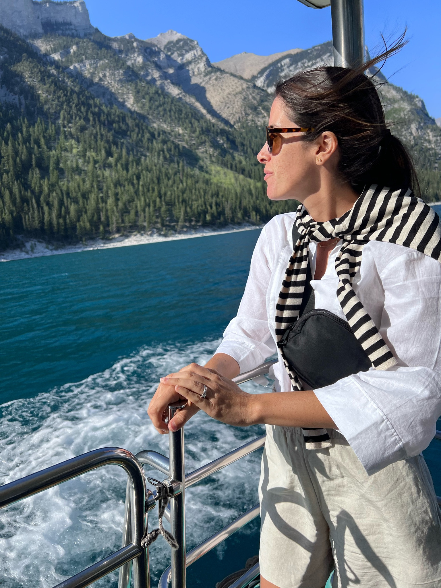 Lake winnewanka look 🏔️

#LTKFind #LTKtravel #LTKSeasonal