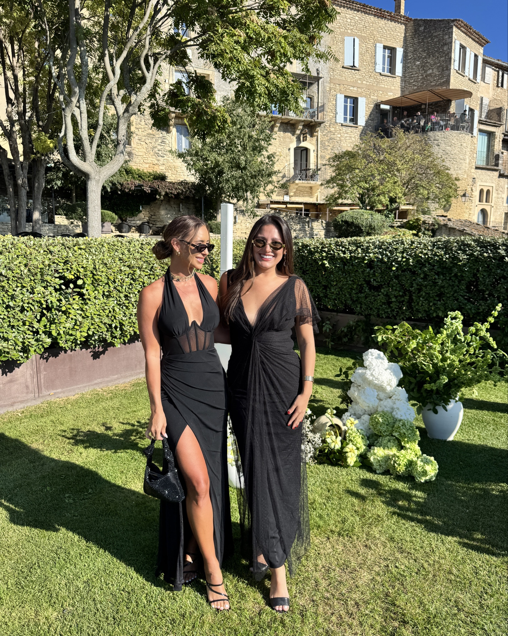 Black tie wedding in Provence! 📸