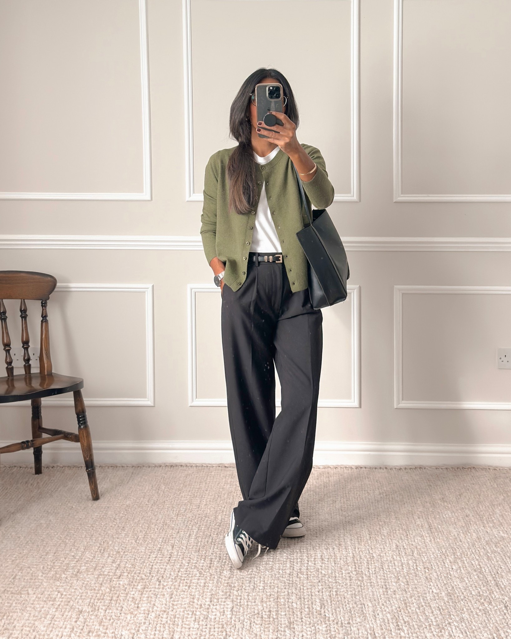 Cardigan - wearing size small
Trousers - wearing my usual size - UK size 8



#LTKeurope