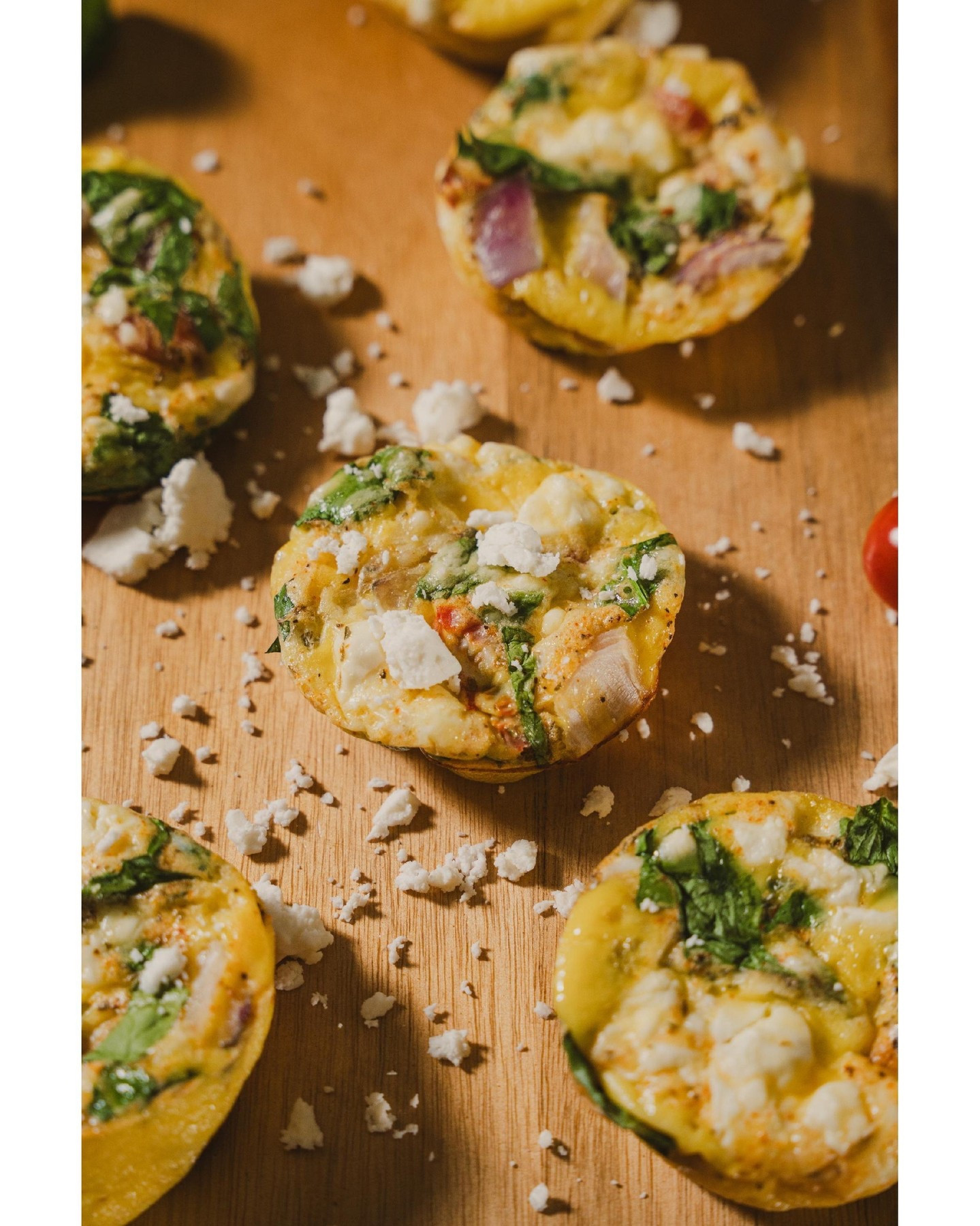 Healthy Greek Egg Muffins = meal prep MVP 🙌🏼

Fluffy, protein-packed, and full of Mediterranean flavor. They're the kind of thing that makes your mornings feel 10x more put-together. (Even if you're still in slippers.) Bonus: They reheat like a dream—no soggy eggs here!

✨ Recipe & tips: Link in bio! 

#MealPrepMagic #HealthyBreakfast #EggMuffins #SaucedBySunday #80TwentyLiving