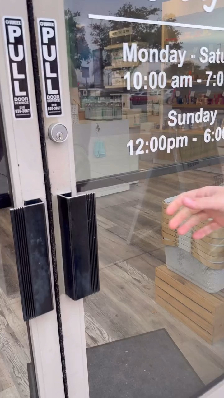 Weekly date night vibes 🖤✨ Keeping the love alive, one date at a time! #DateNightGoals #QualityTime #LoveInTheLittleThings

#LTKHome #LTKActive #LTKSaleAlert