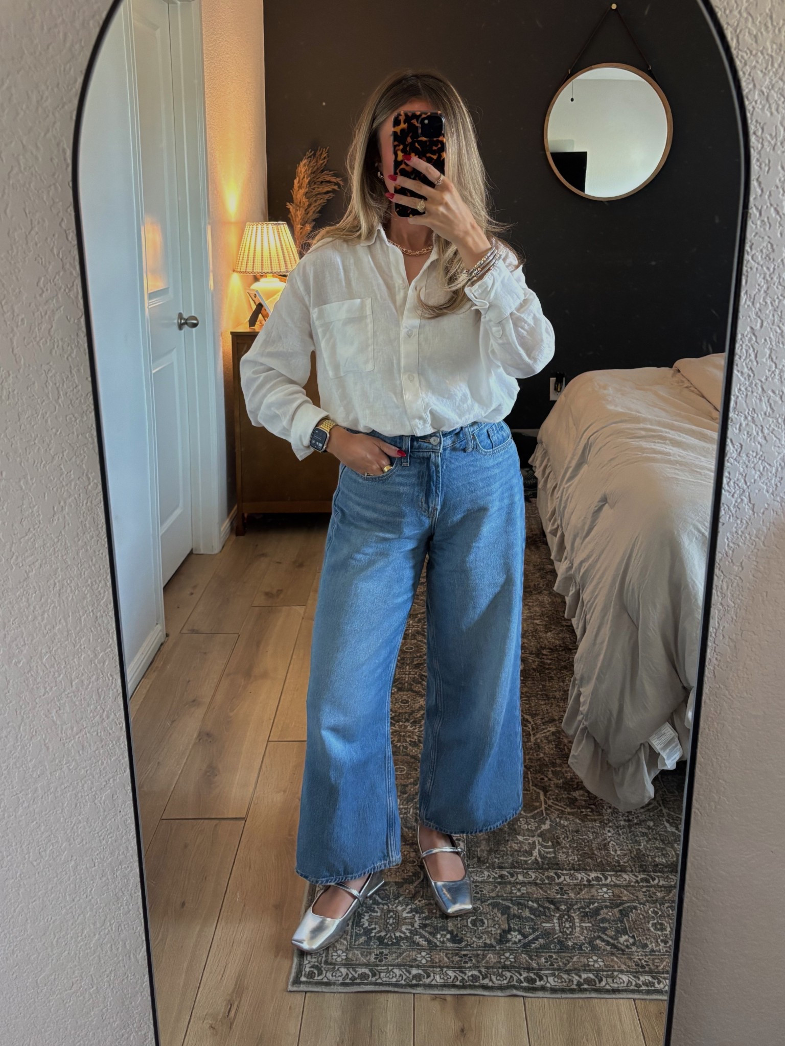 OOTD 
Top - medium
Jeans - 4
Shoes - 7.5