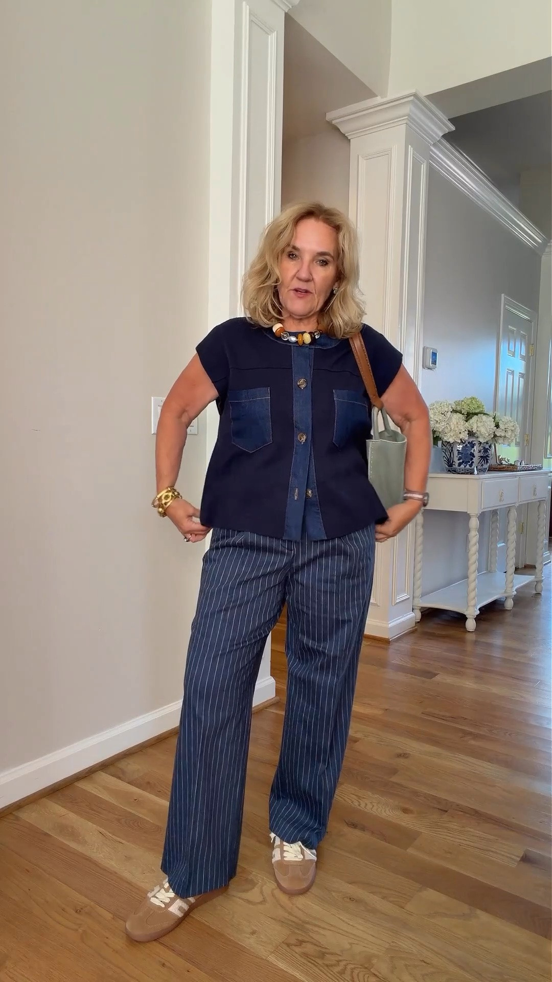 I’m wearing a medium in the top, and I have to say, I’m really enjoying this mix of denim and pinstripes. The little pockets and buttons give the top some personality without making the outfit feel like too much.

#LTKgrwm #LTKdayinmylife #LTKootd