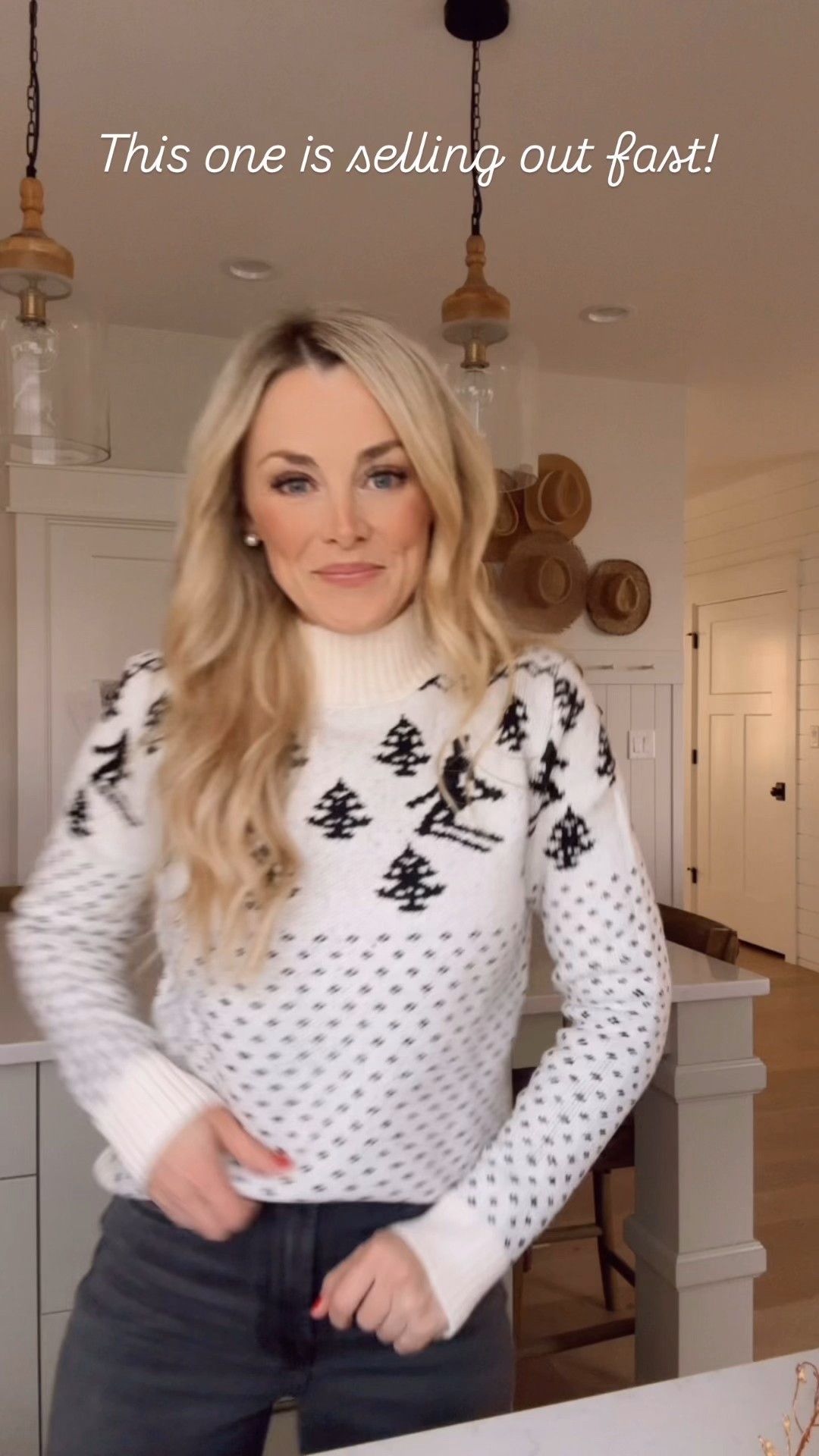 Cozy winter sweater obsession! It’s super
Soft and warm, the perfect holiday/winter top! 

#LTKHoliday #LTKootd #LTKmomlife