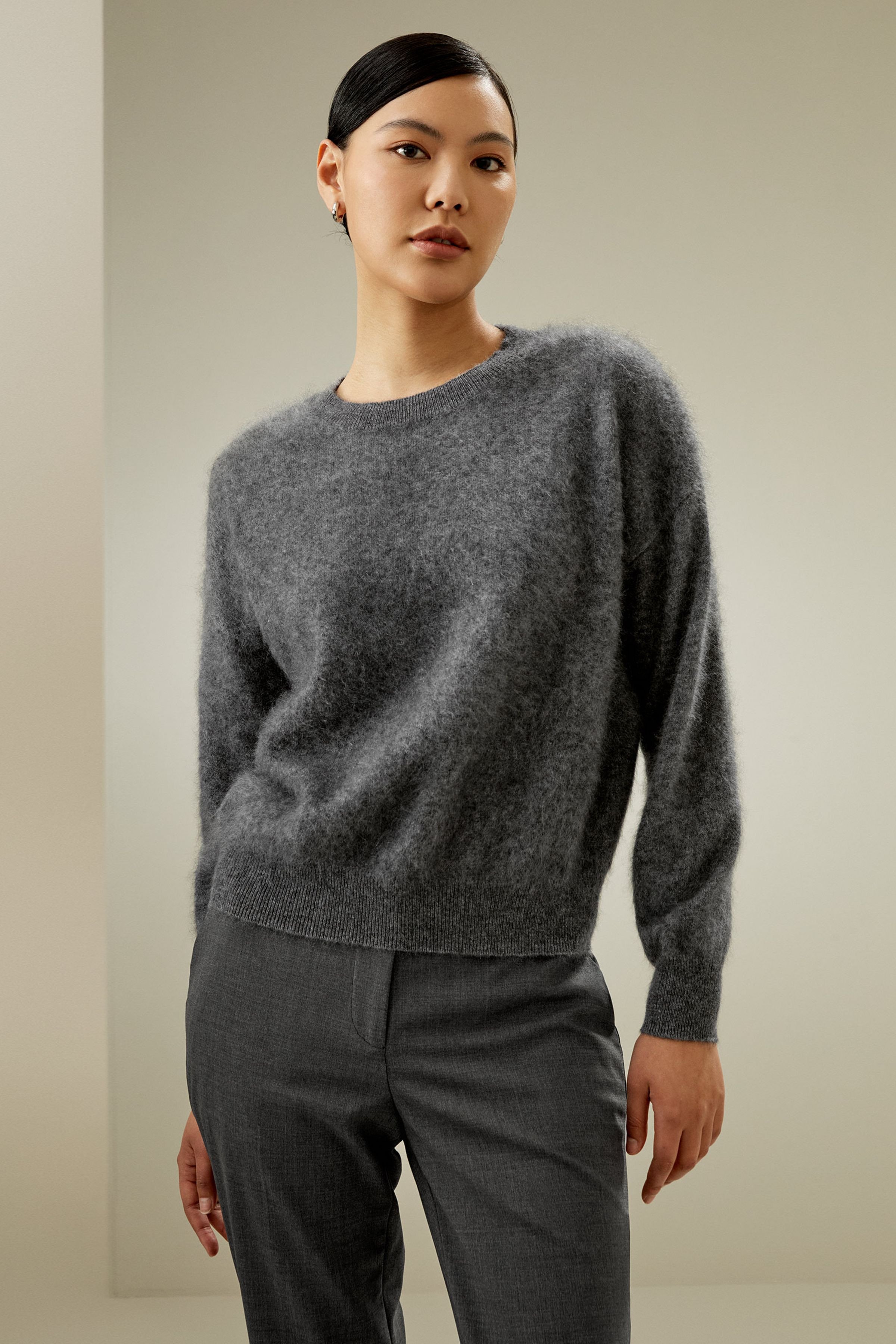 Relaxed Drop-Shoulder Cashmere Sweater | LilySilk