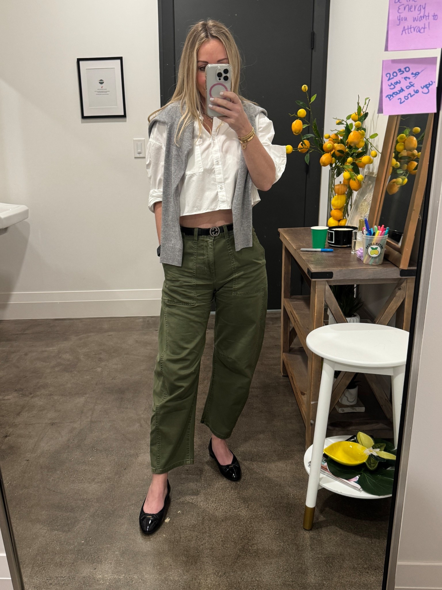 Working on shopping and remixing my closet this year. (And getting rid of anything that I put on and take off immediately) 
Gap
Amazon
Prada 
Gucci

#LTKOver40 #LTKootd #LTKdayinmylife