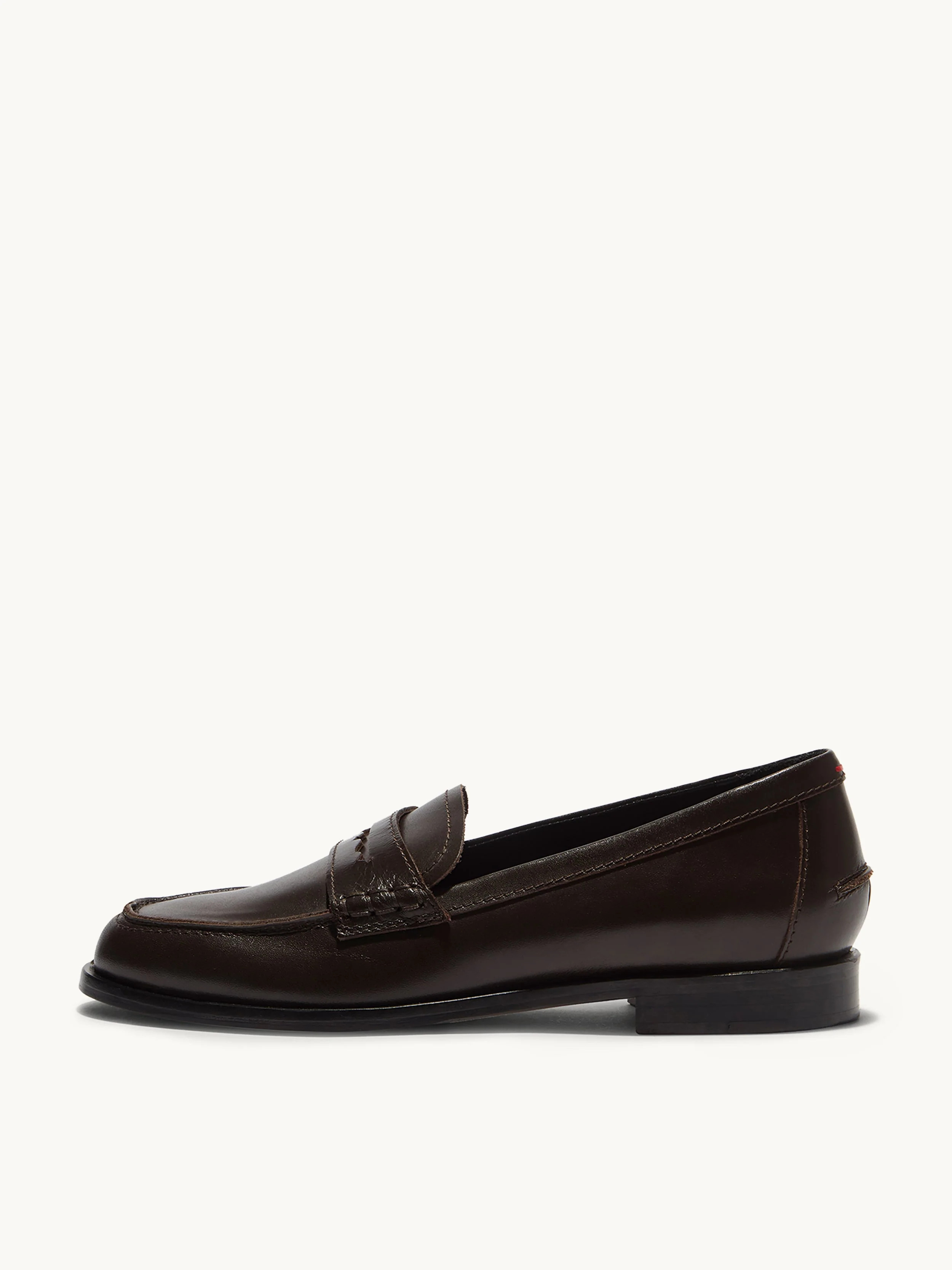 goop | Oscar Leather Loafers | goop