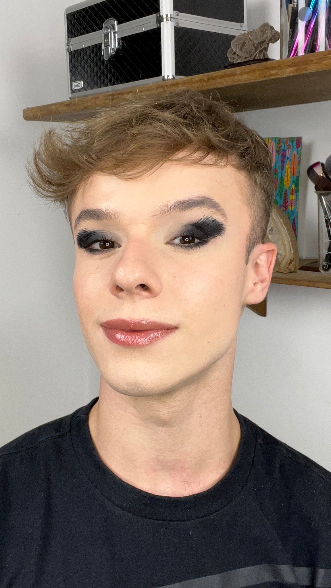 Make inspirada em uma das maquiagem do desfile da Chanel Beauty 🖤

#LTKbeleza #LTKautumn #LTKbrasil