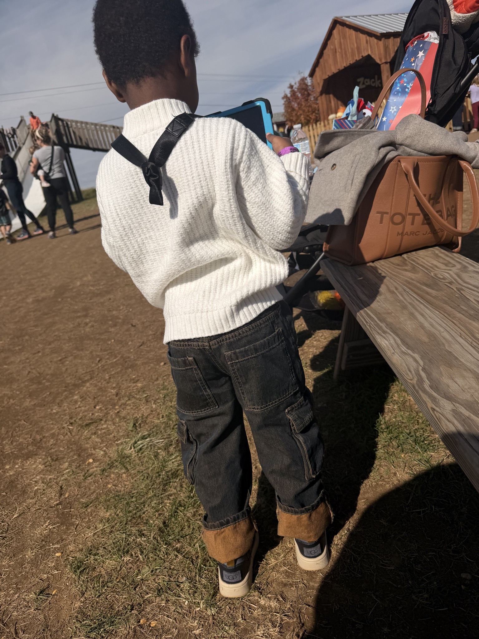 TODDLER BOY FALL OUTFIT INSPO
- Ugg boots
- Cargo pants
- Turtleneck sweater