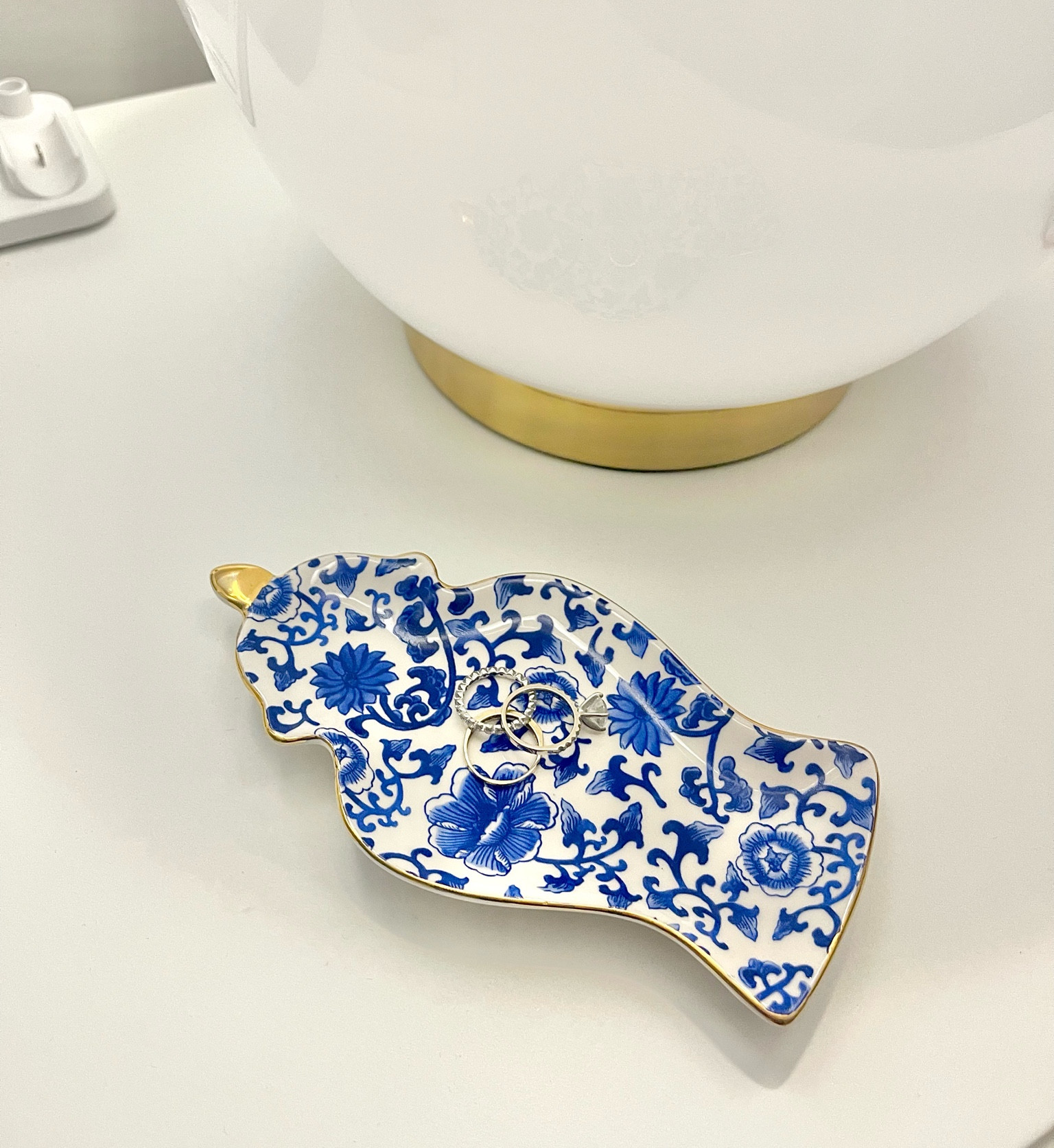 Blue and white ginger jar ring tray 💍 would make a perfect wedding gift for your blue and white loving girlie!
 #gingerjar #chinoserie 

#LTKunder50 #LTKhome
