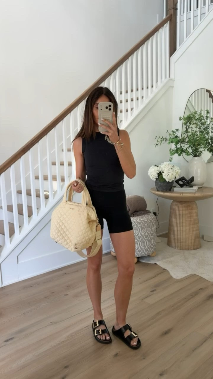I’m wearing xs in tank, s in shorts.

running earrands, coffee run outfit, warm wrather, summer outfit, annabrstyle

#LTKootd #LTKOver40