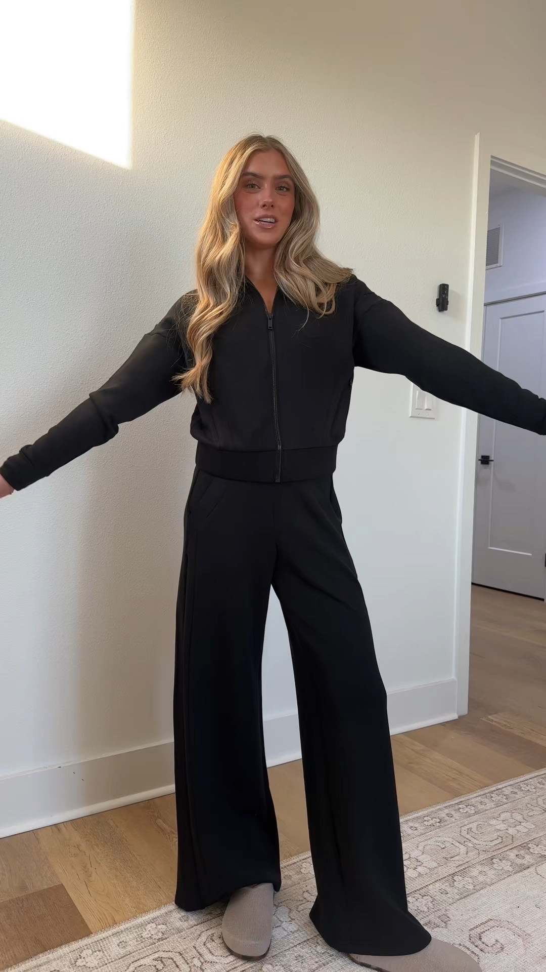 Spanx matching set size XS! Our SPANX AirEssentials® Track Jacket is made with our ultra-drapey spacer fabric that's breathable, light-as-air, and oh-so soft. This front-zip design features classic track jacket details, like convenient front pockets, a full-length zipper, and classic mockneck for an easy, sporty look. Designed with 4-way stretch, it's the perfect easy layer to have on hand. Whether you're traveling, running errands, or lounging at home, this throw-on-and-go jacket will truly take you anywhere and everywhere. And that’s why We Live in SPANX™#LTKCyberWeek 

#LTKootd #LTKgrwm #LTKTravel